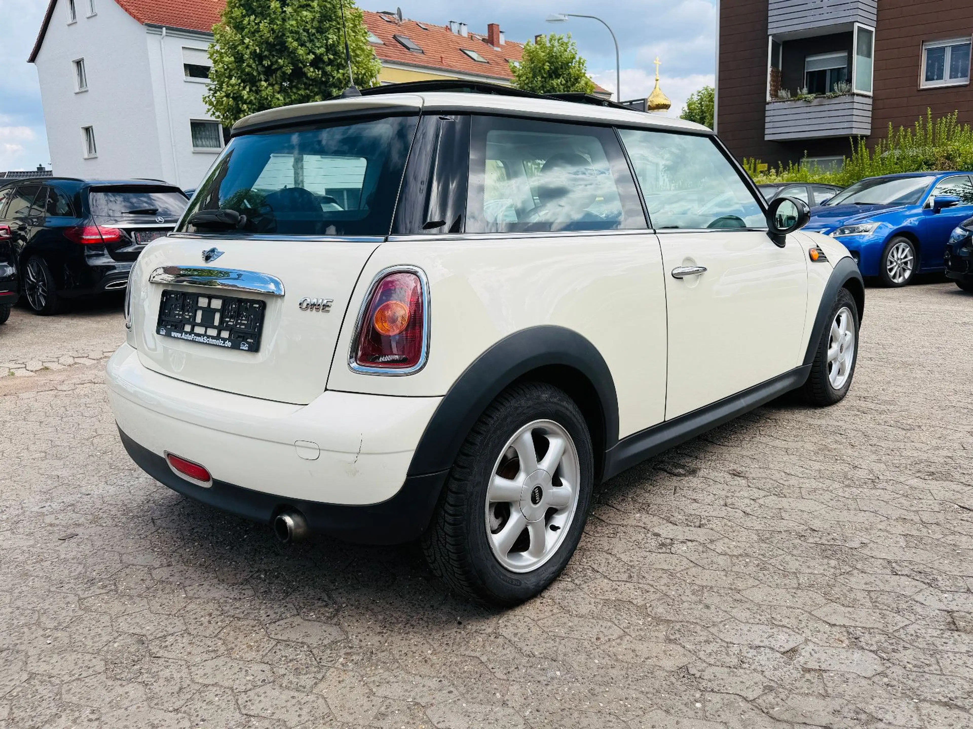 MINI One 1.4 Pepper Automatik 83TKM Klima Panorama — photo 6