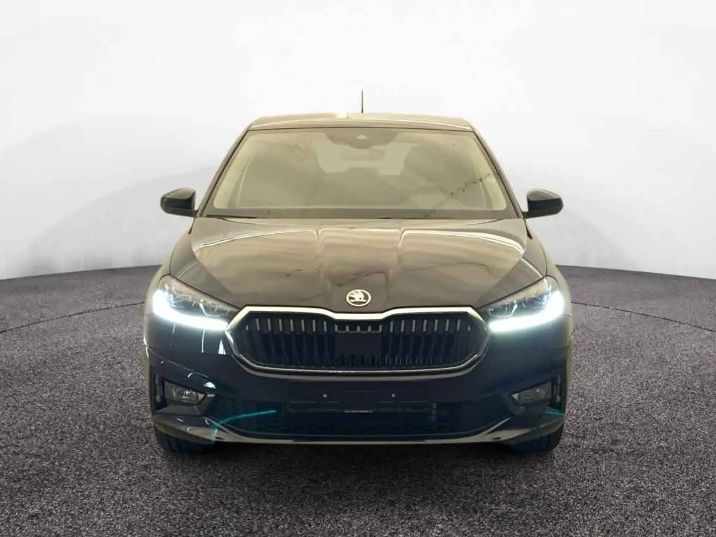 Skoda Fabia Tour 1.0 TSI ACC*CAM*LED*SHZ*PDC*16" Schwarz - 2