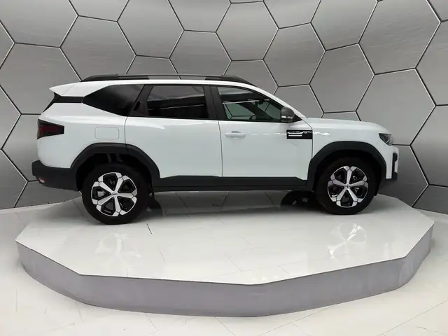Dacia Bigster view 6
