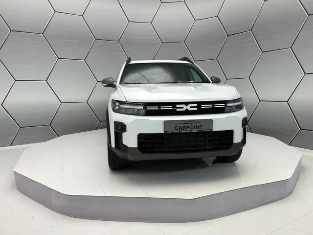Dacia Bigster view 8