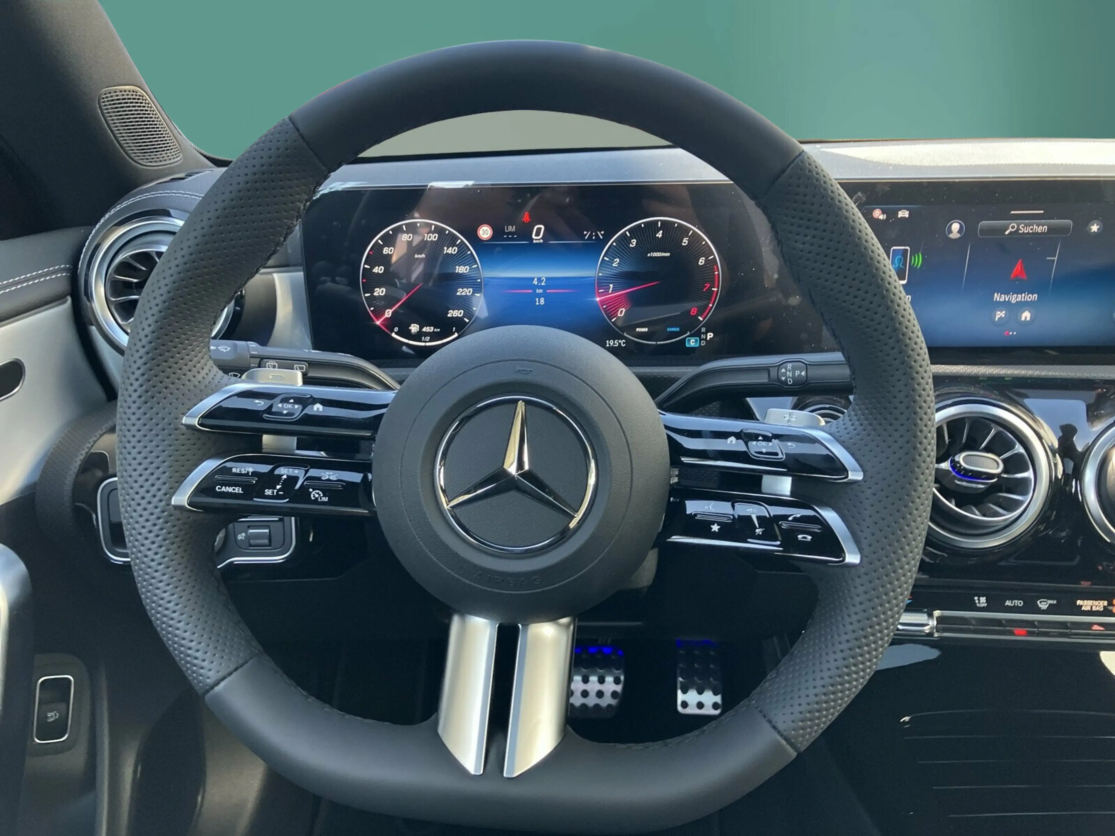 Mercedes-Benz CLA 200 CLA 200 SB AMG+PANO+DISTR+KAMERA+AHK+SOUND+NIGHT — photo 15