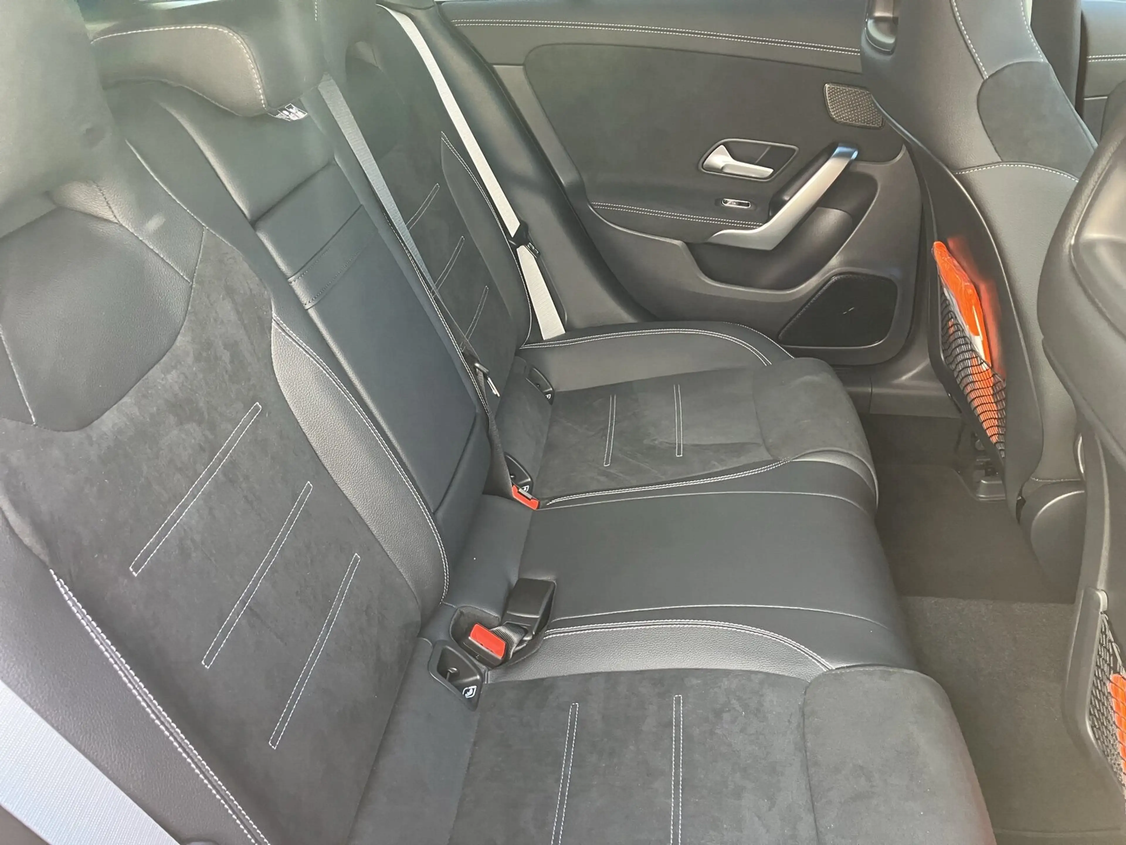 Mercedes-Benz CLA 200 CLA 200 SB AMG+PANO+DISTR+KAMERA+AHK+SOUND+NIGHT — photo 13