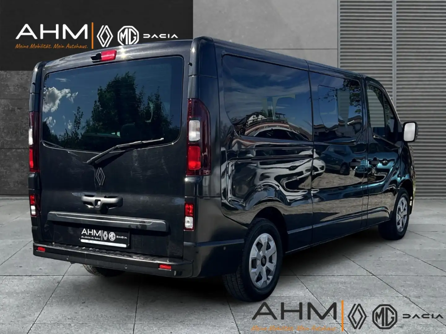 Renault Trafic Grand Evolution Combi L2H1 2.0 BLUE dCi 150 EU6e Schwarz - 2