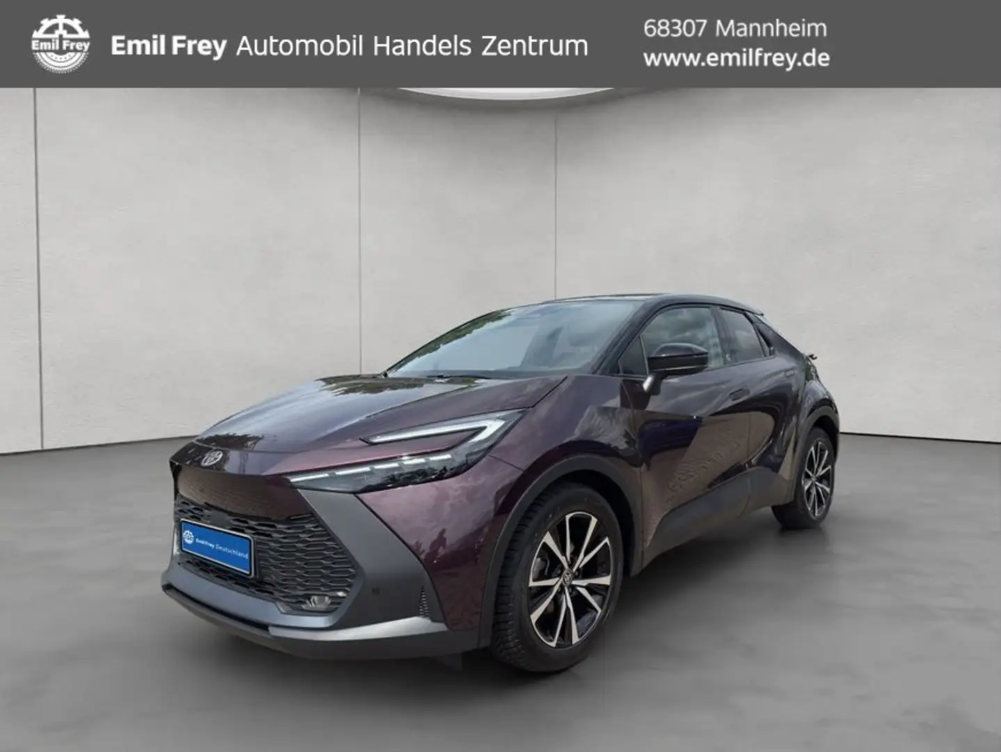 Toyota C-HR 1.8 Hybrid Team Deutschland Rot - 1