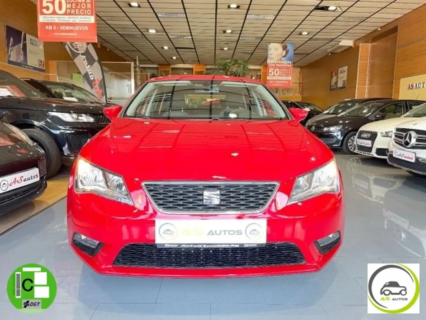 SEAT Leon 1.2 TSI 110 CV 5p. S/S Style Rojo - 2