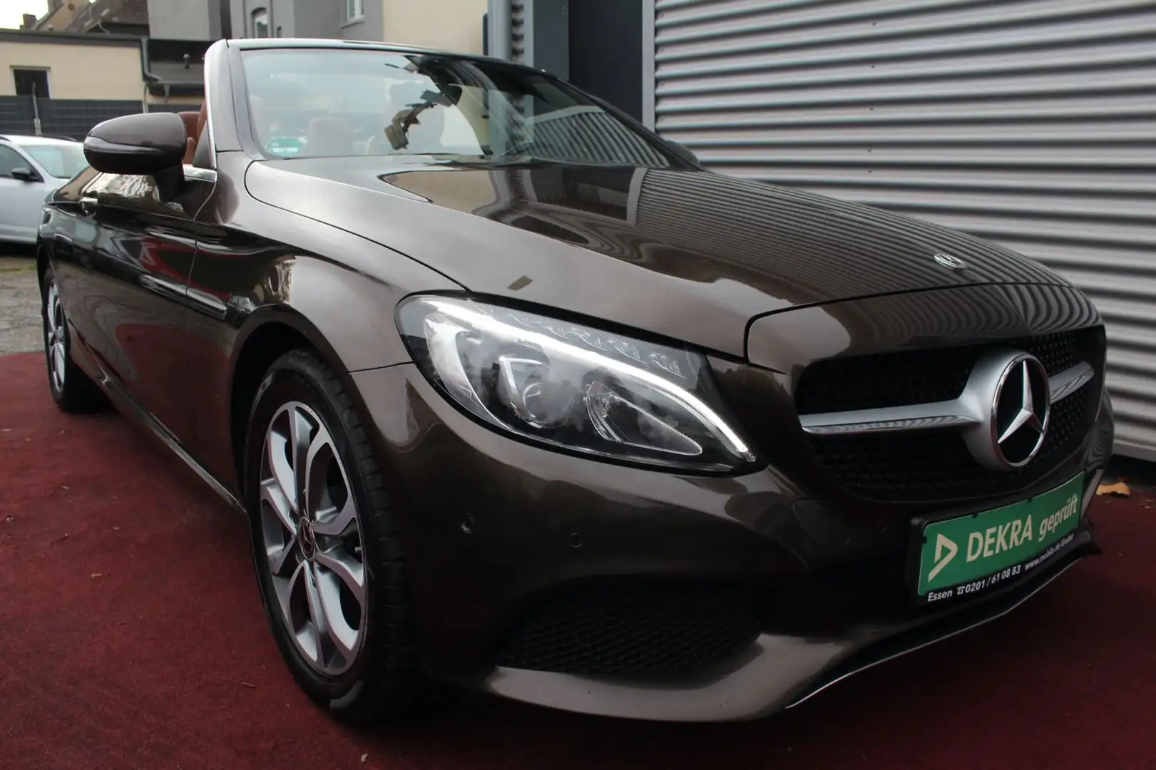 Mercedes-Benz C 180 CABRIO AUTOMATIK LEDER BRAUN DACH BRAUN 2H Brun - 2