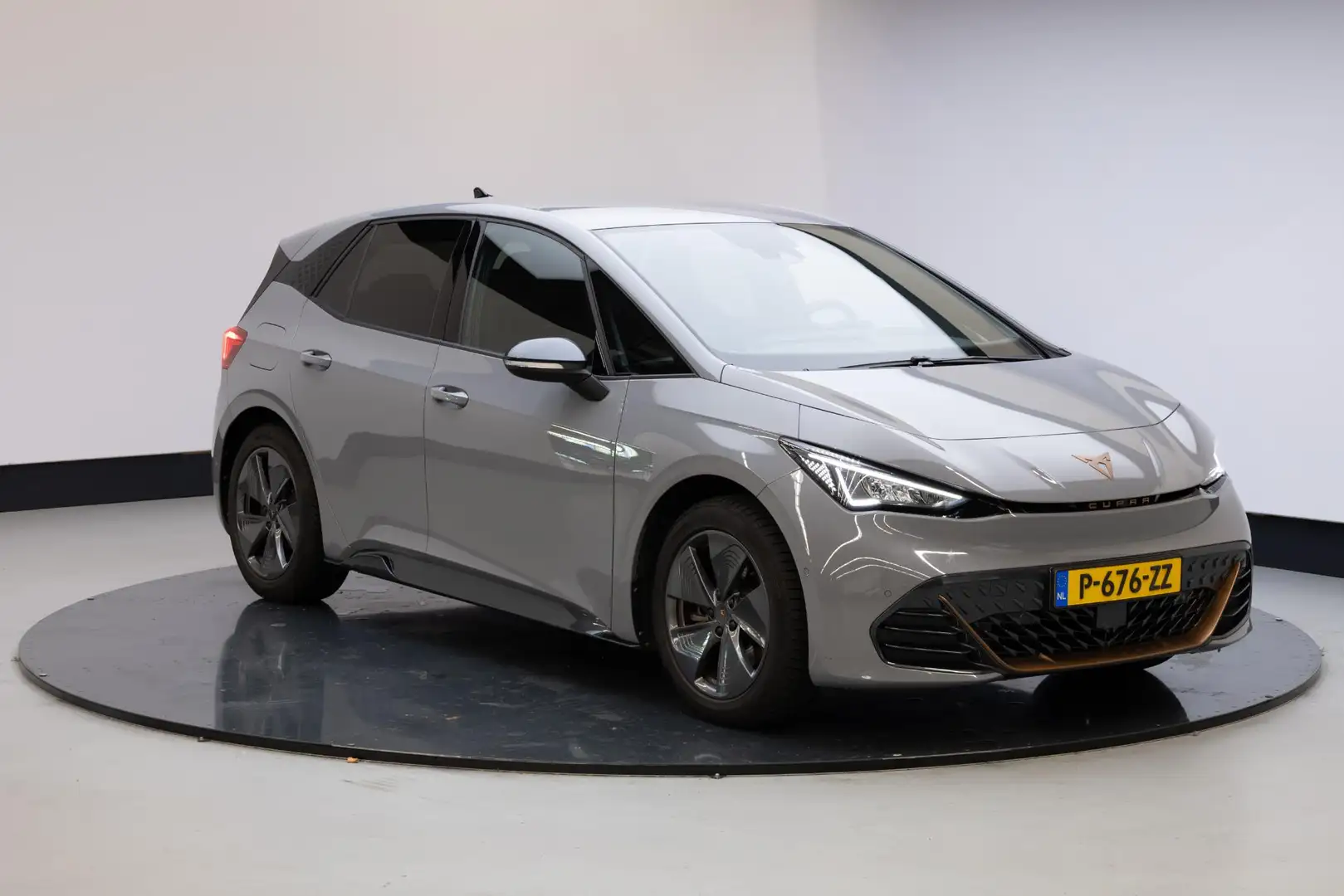 CUPRA Born Business Plus 62 kWh Grau - 1