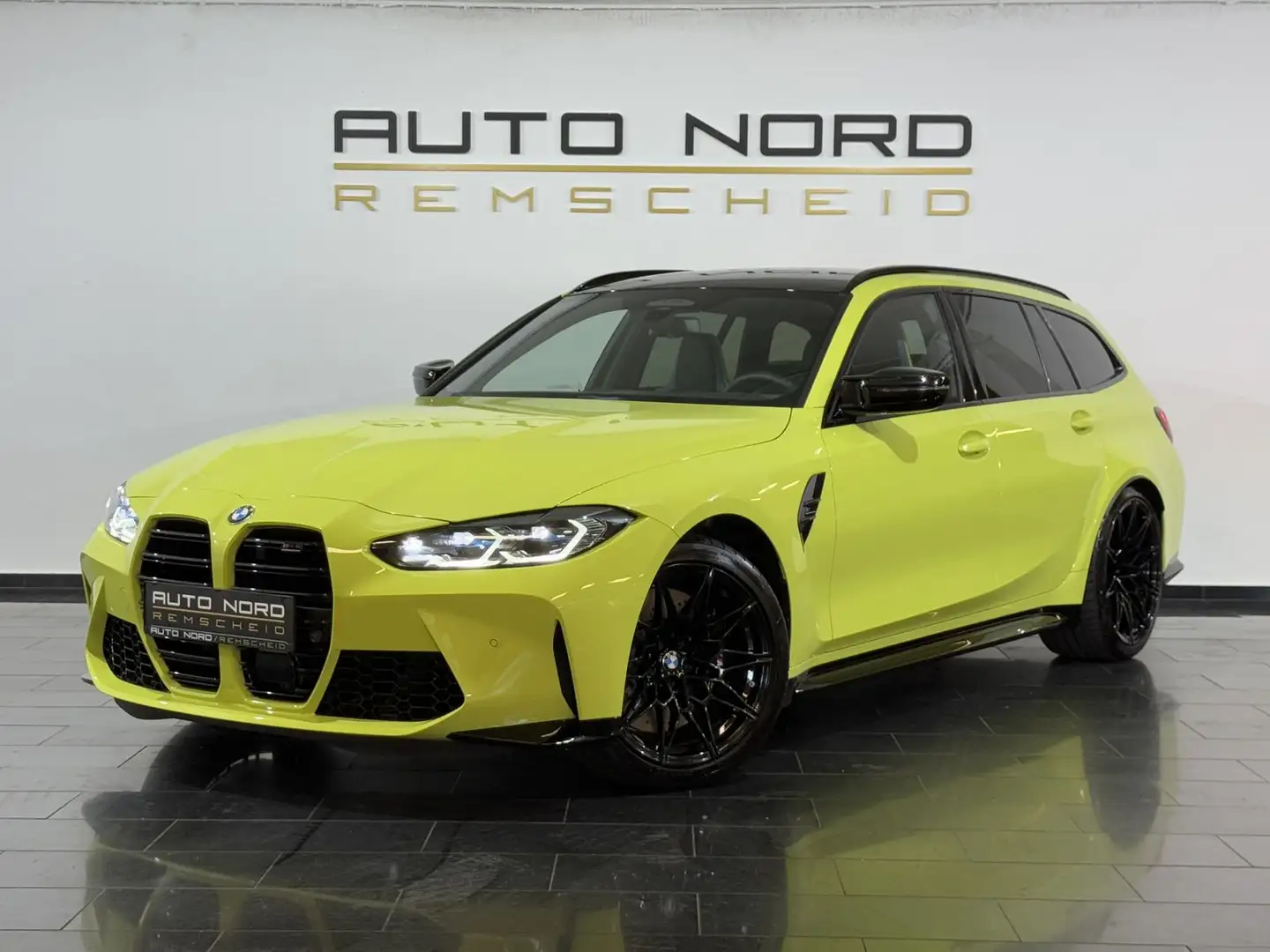 BMW M3 Competition Touring*Schale*Carbon*H&K*Laser* Geel - 1