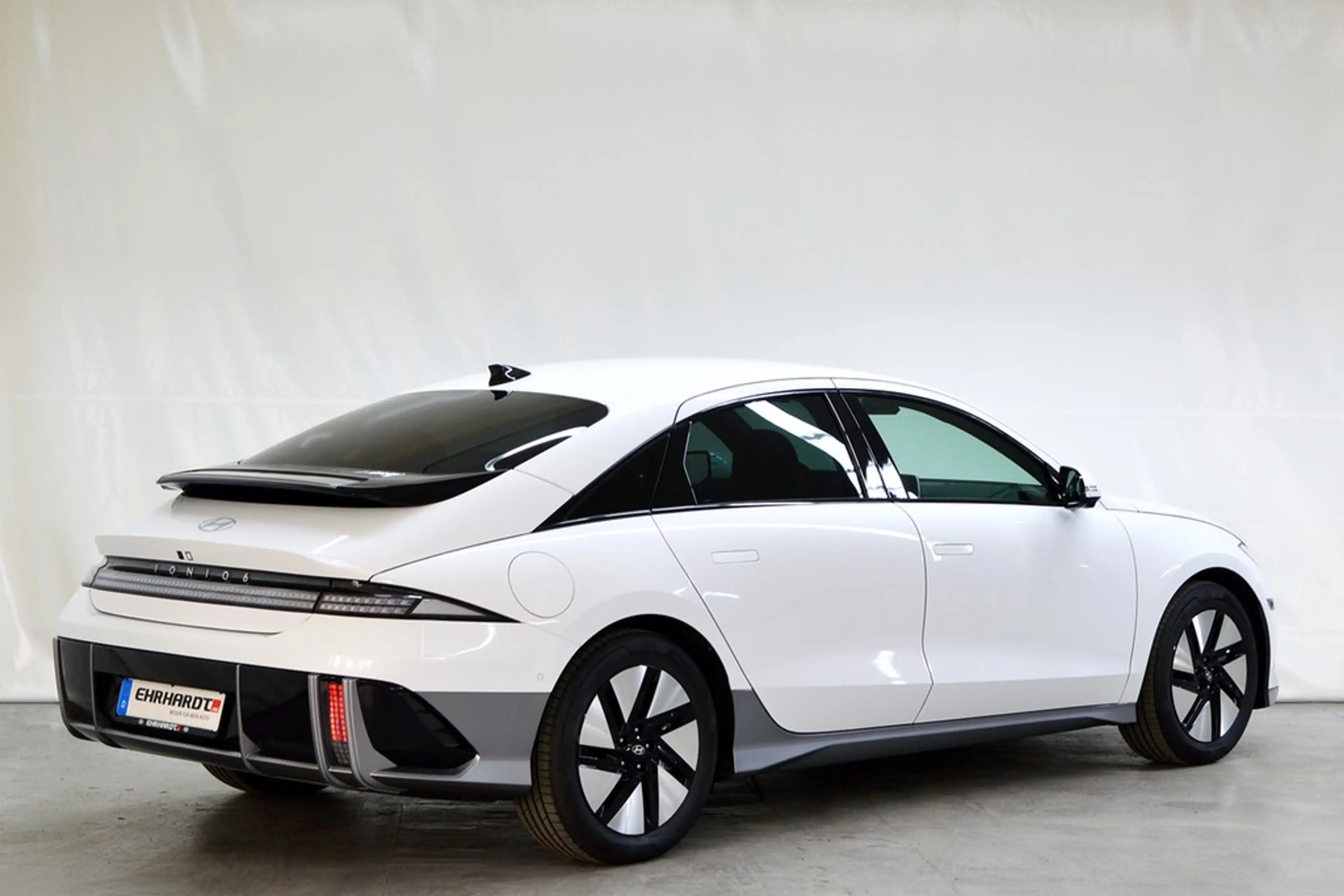 Hyundai IONIQ 6 77 kWh 4WD UNIQ WP*BOSE*18" — photo 3