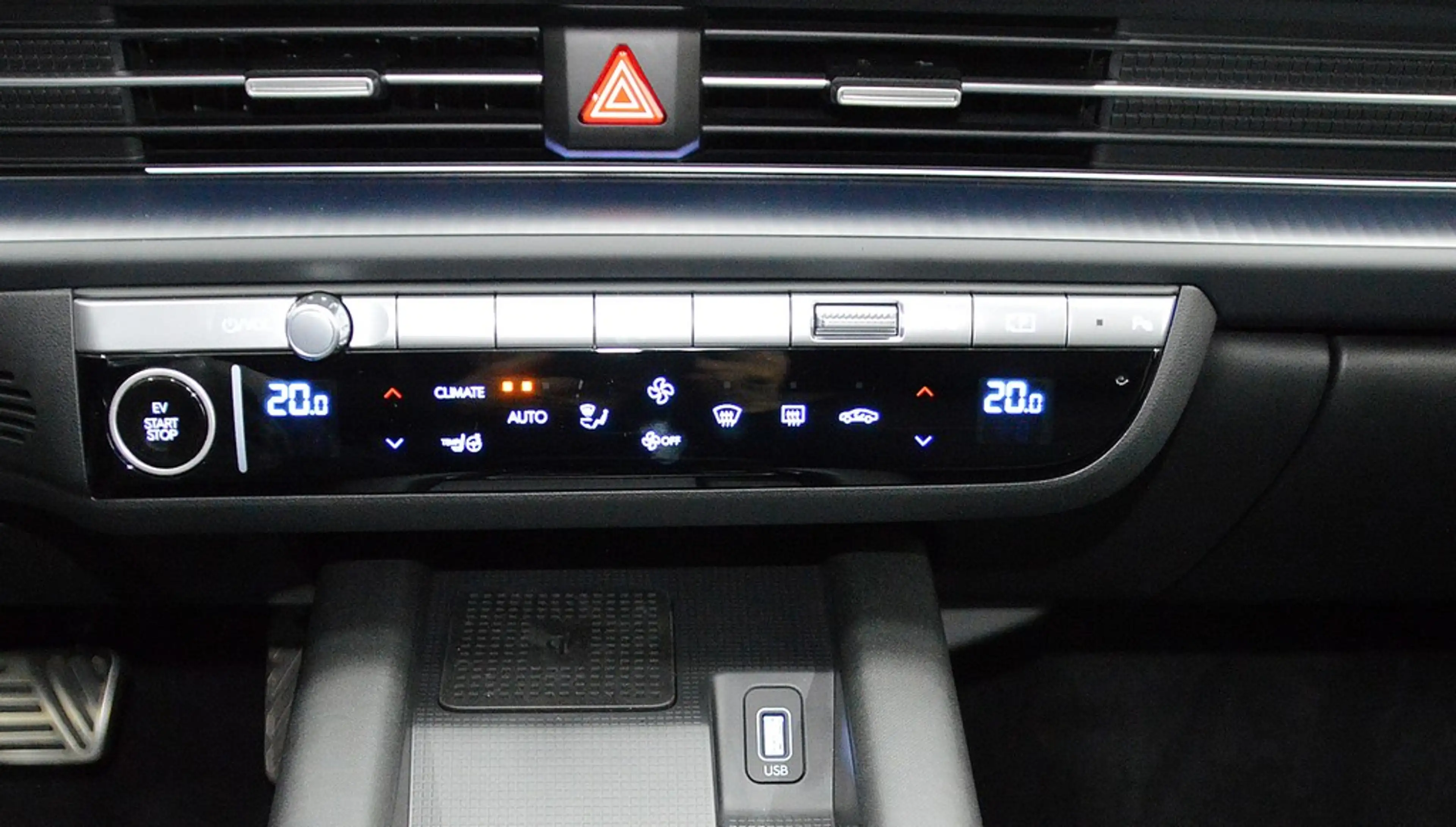 Hyundai IONIQ 6 77 kWh 4WD UNIQ WP*BOSE*18" — photo 13