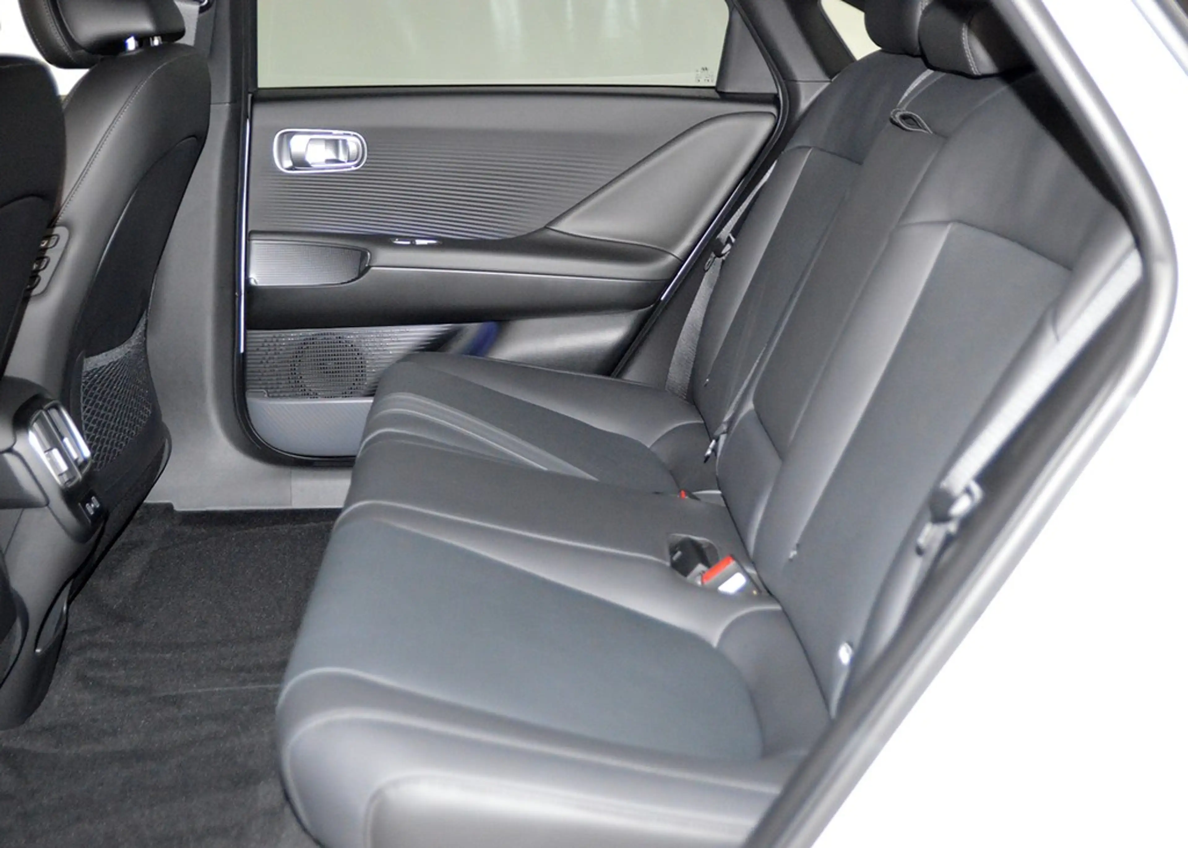 Hyundai IONIQ 6 77 kWh 4WD UNIQ WP*BOSE*18" — photo 10
