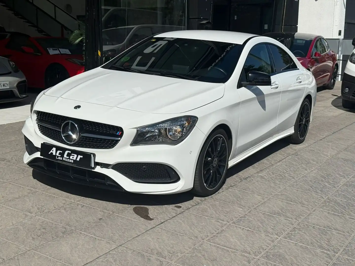 Mercedes-Benz CLA 180 Blanco - 2