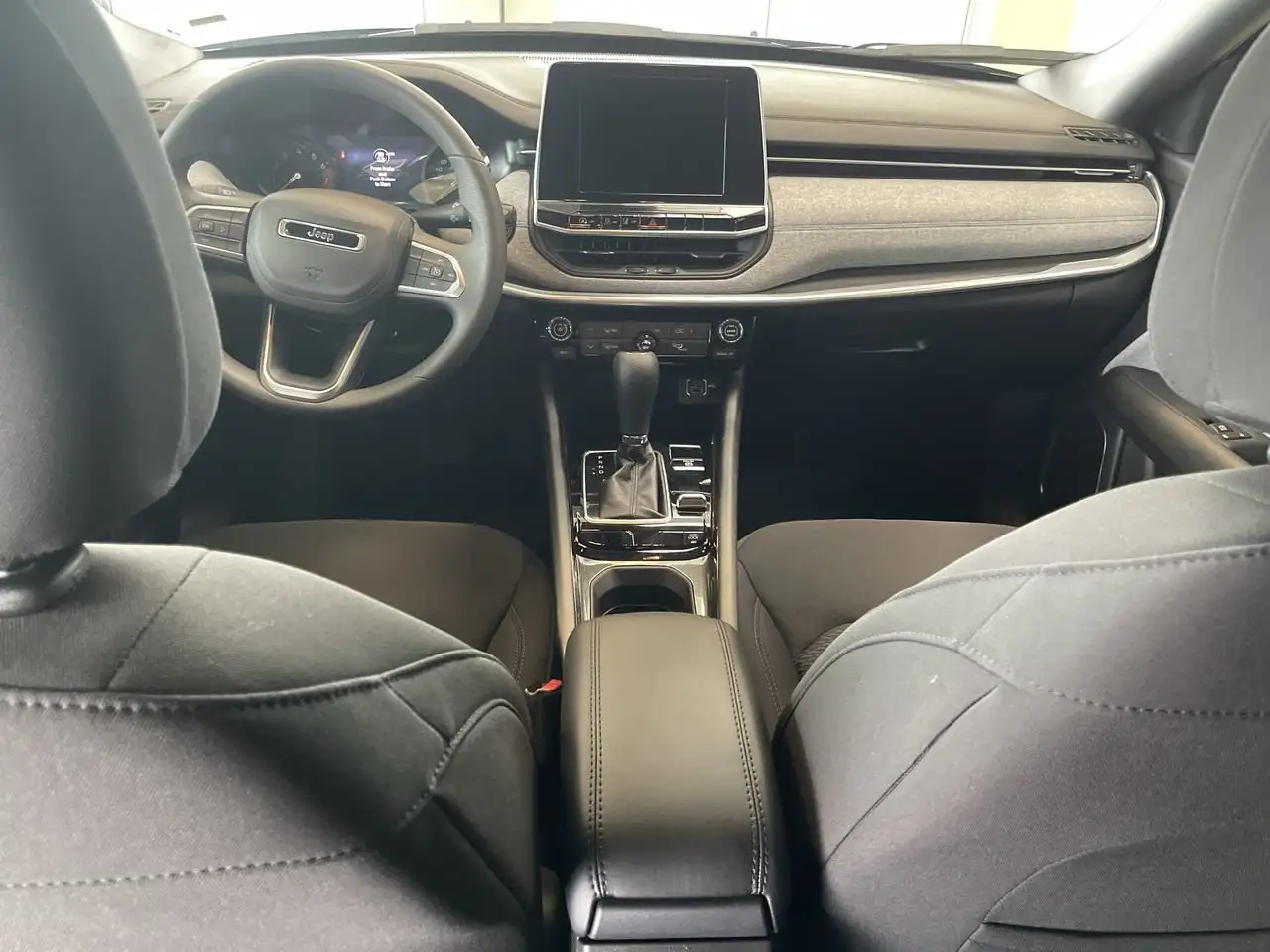 Jeep Compass снимка Jeep Compass