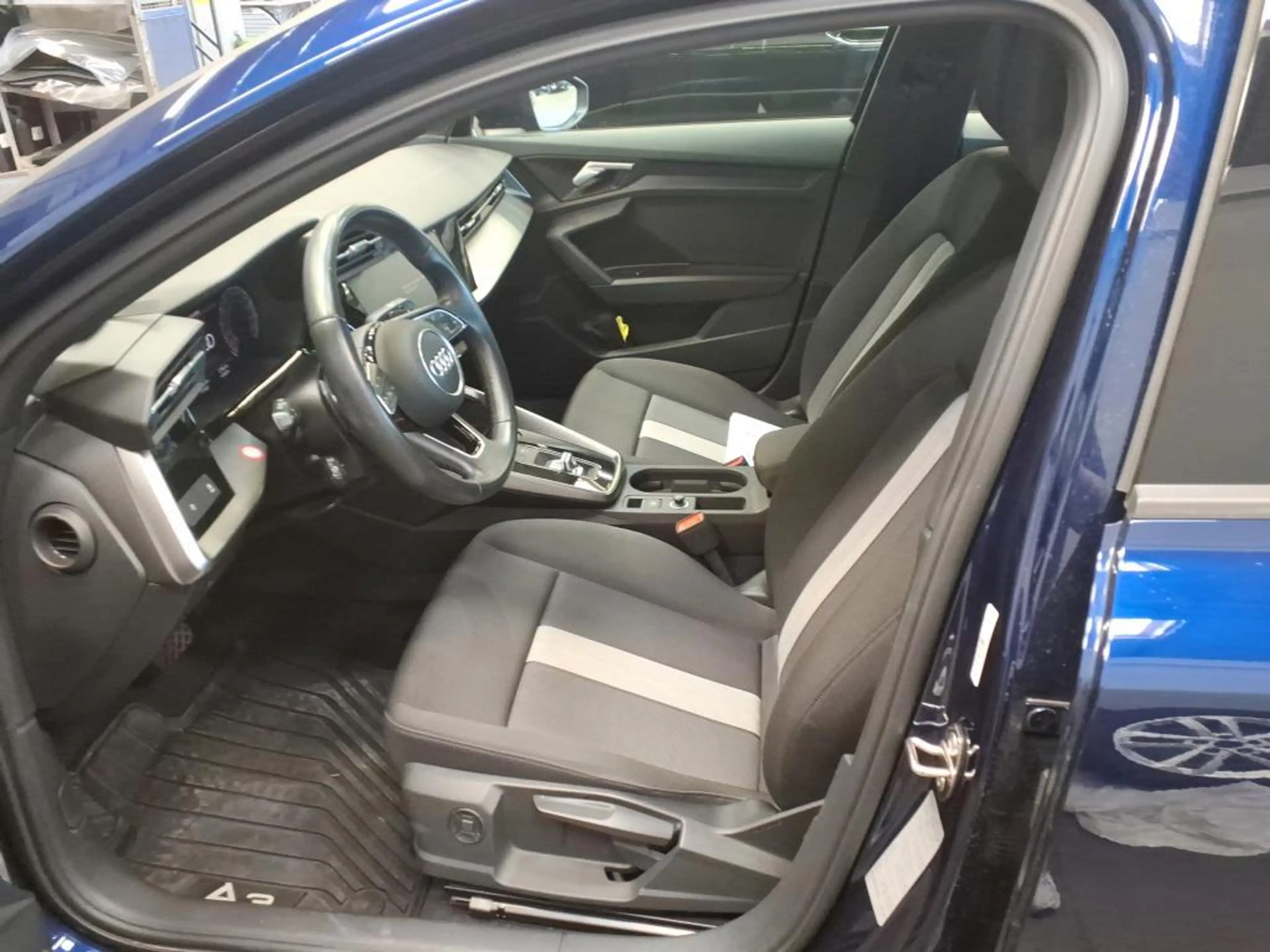 Audi A3 35 TDI S-LINE*KAMERA*AMBIENTE*SHZ*ViCo*ACC* — photo 8