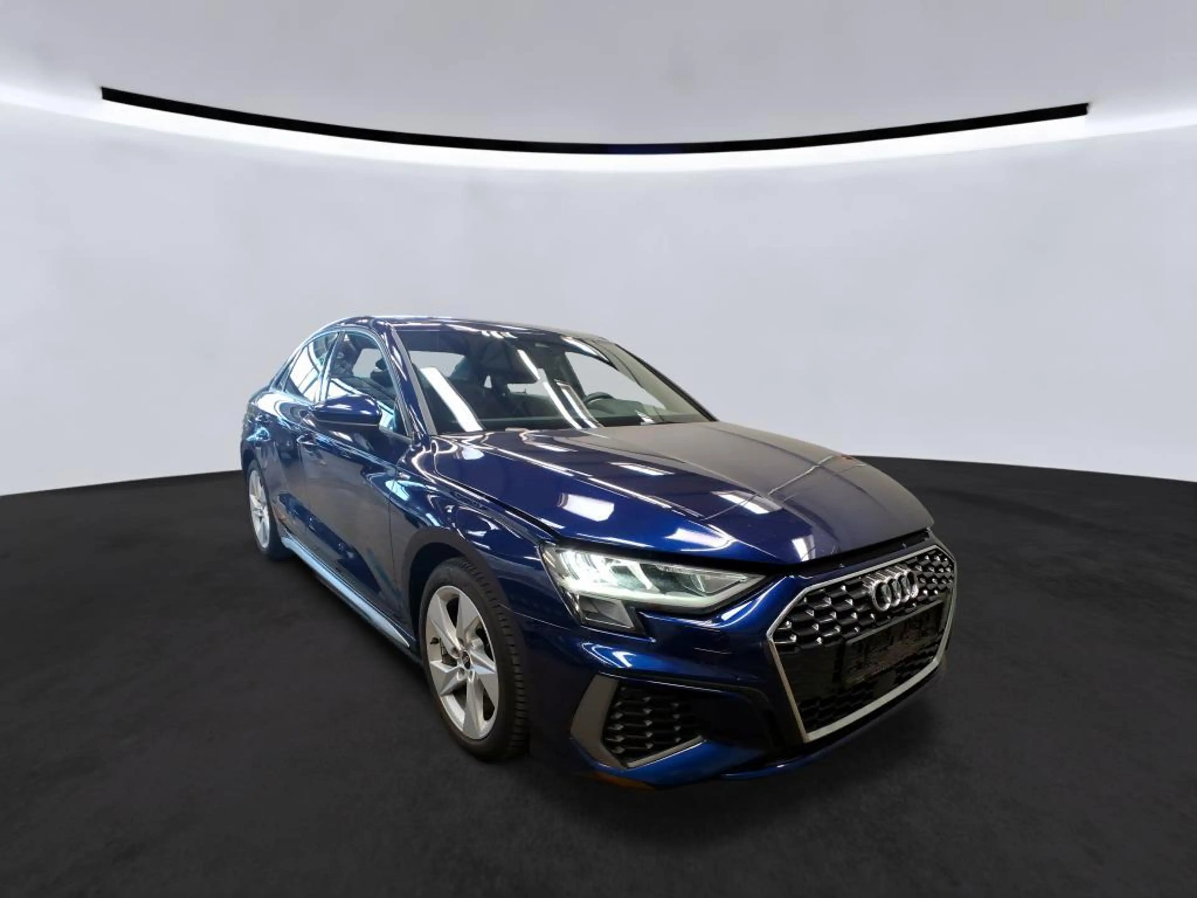 Audi A3 35 TDI S-LINE*KAMERA*AMBIENTE*SHZ*ViCo*ACC* — photo 3