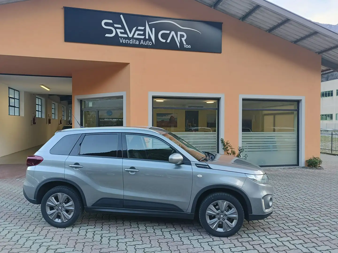 Suzuki Vitara Vitara II 2018 1.4h Cool 4wd allgrip Grigio - 1