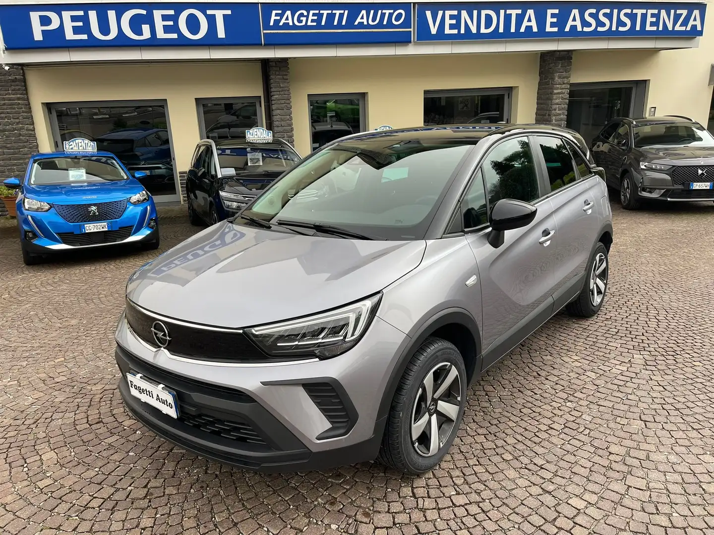 Opel Crossland X 1.5 ECOTEC EDITION 120 CV AT6 Gris - 1