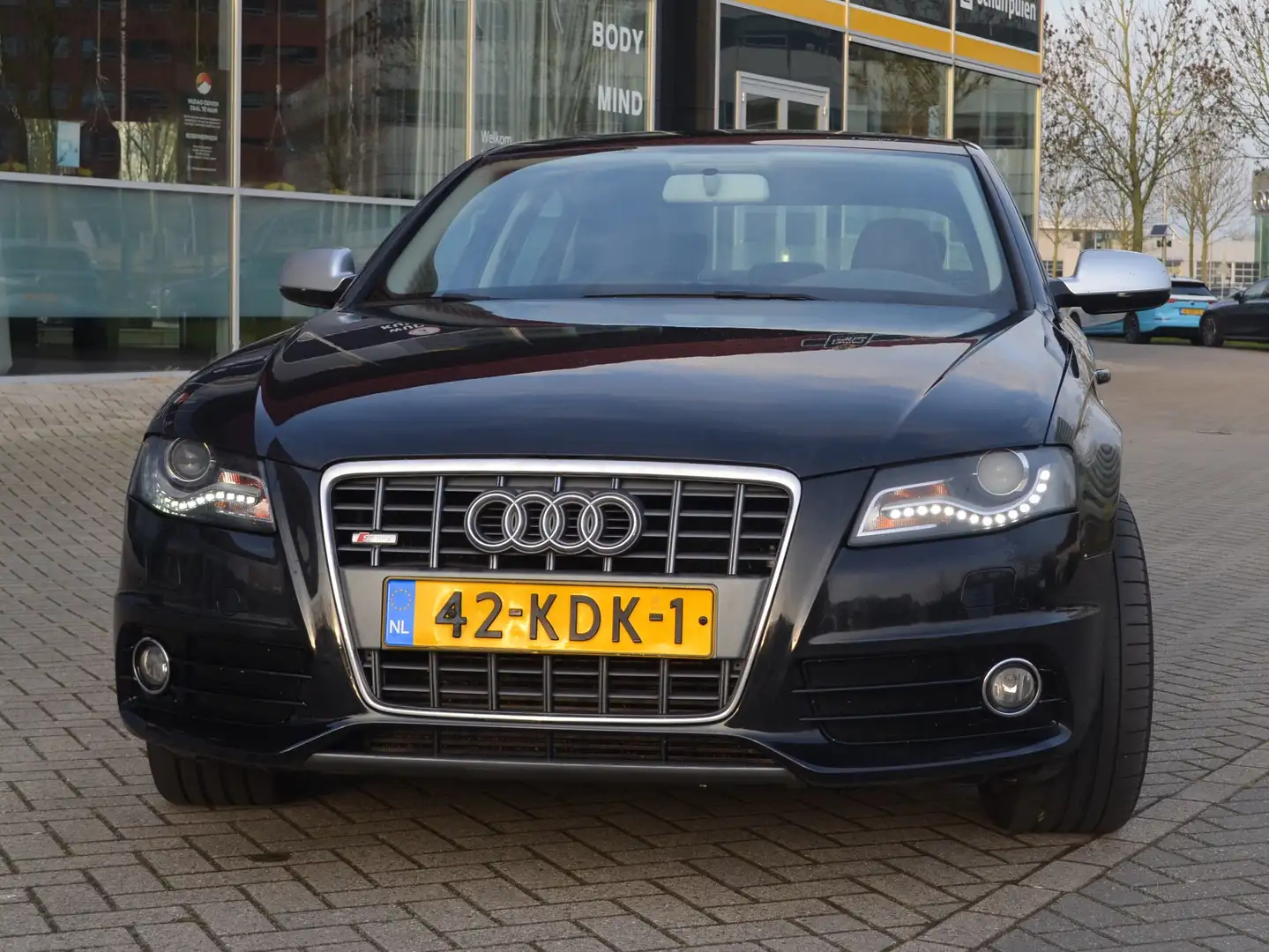 Audi A4 A4 1.8 TFSI Pro L. bns Zwart - 1