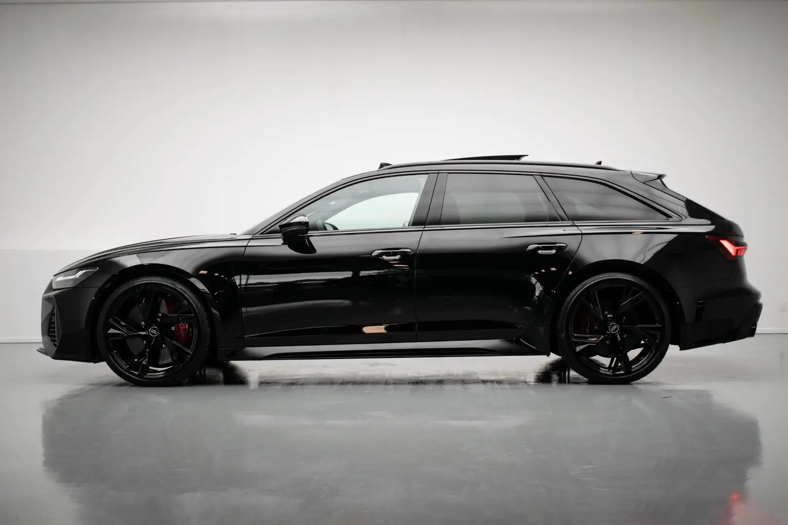 Audi RS6 Avant TFSI quattro |Pano|Dynamic|B&O|Keramisch|HUD Zwart - 2