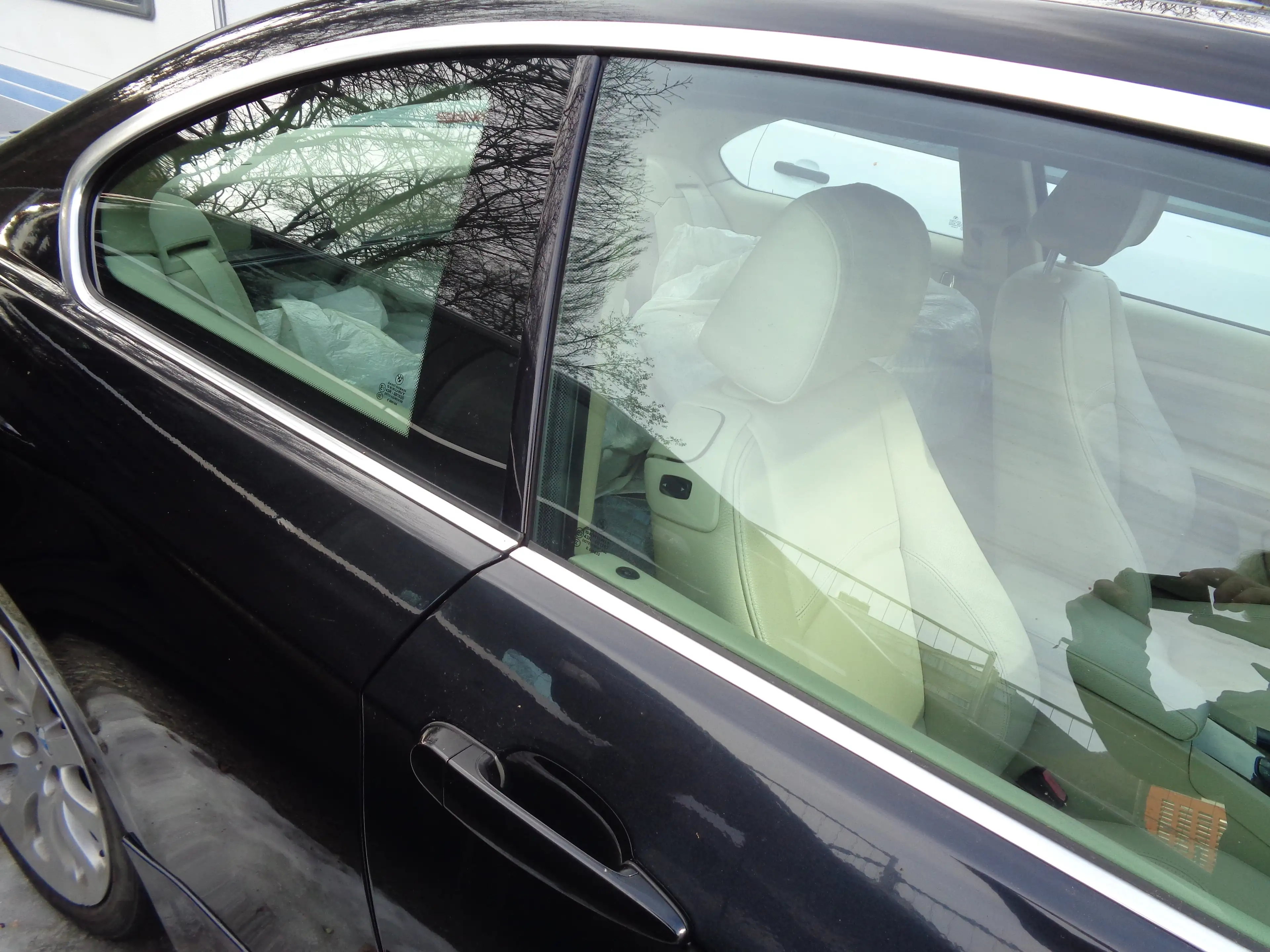 BMW 325 325xi Coupé ALLRAD — photo 9