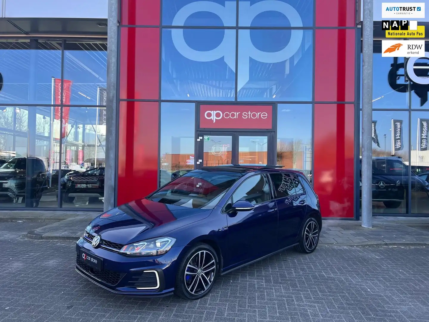 Volkswagen Golf GTE 1.4 TSI PHEV Azul - 1