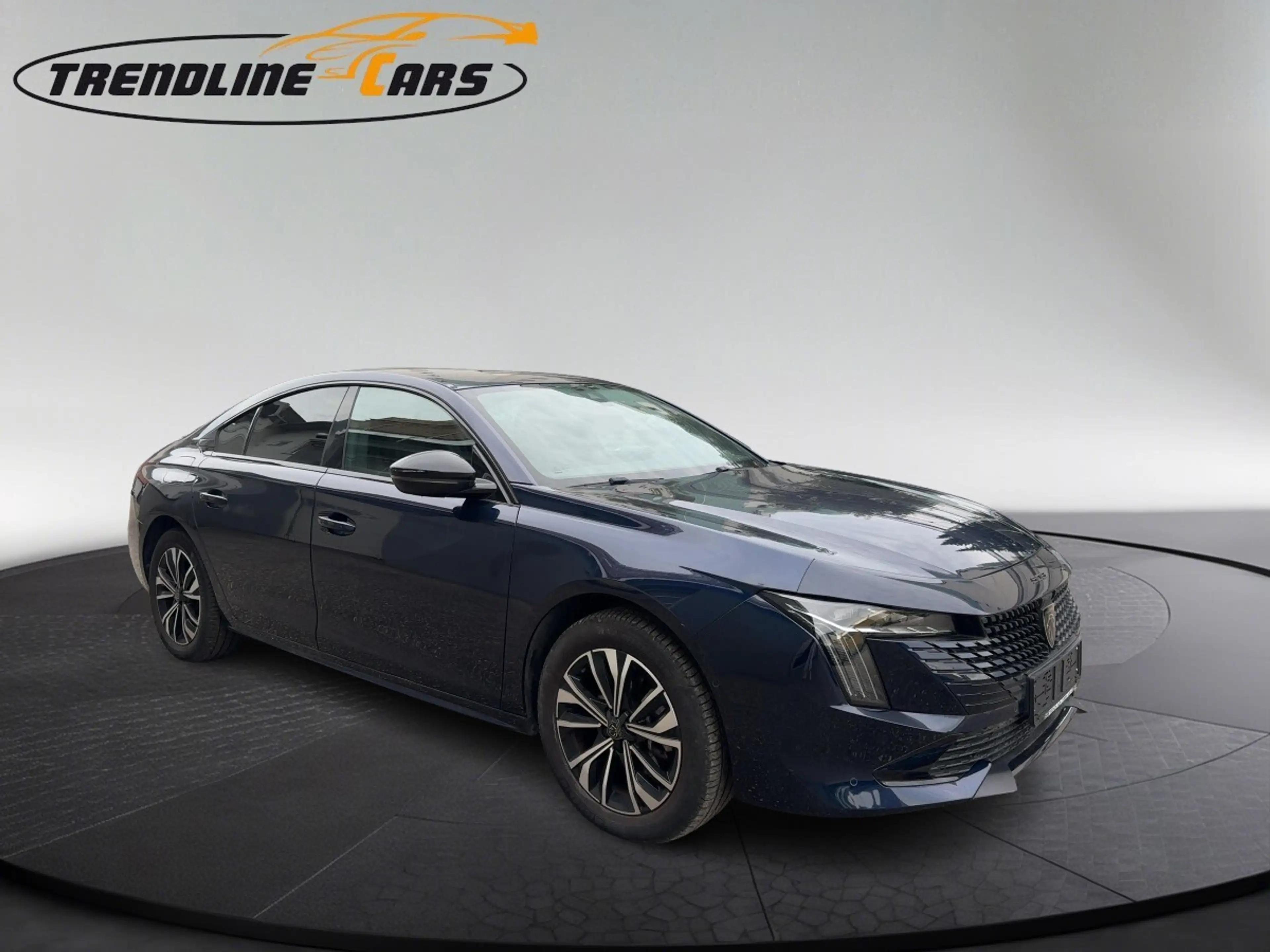 Peugeot 508 PureTech 130 EAT8 Allure Pack Aut. — photo 6