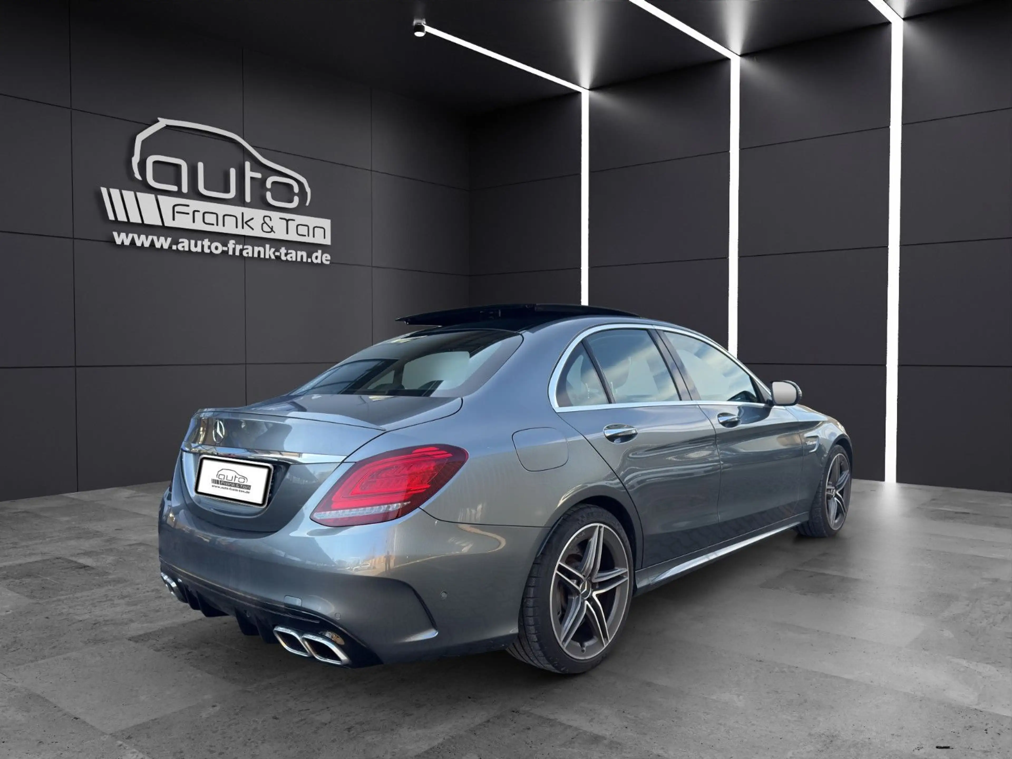 Mercedes-Benz C 63 AMG *Pano*Rkü*Dab*Memory*12% reduziert — photo 6