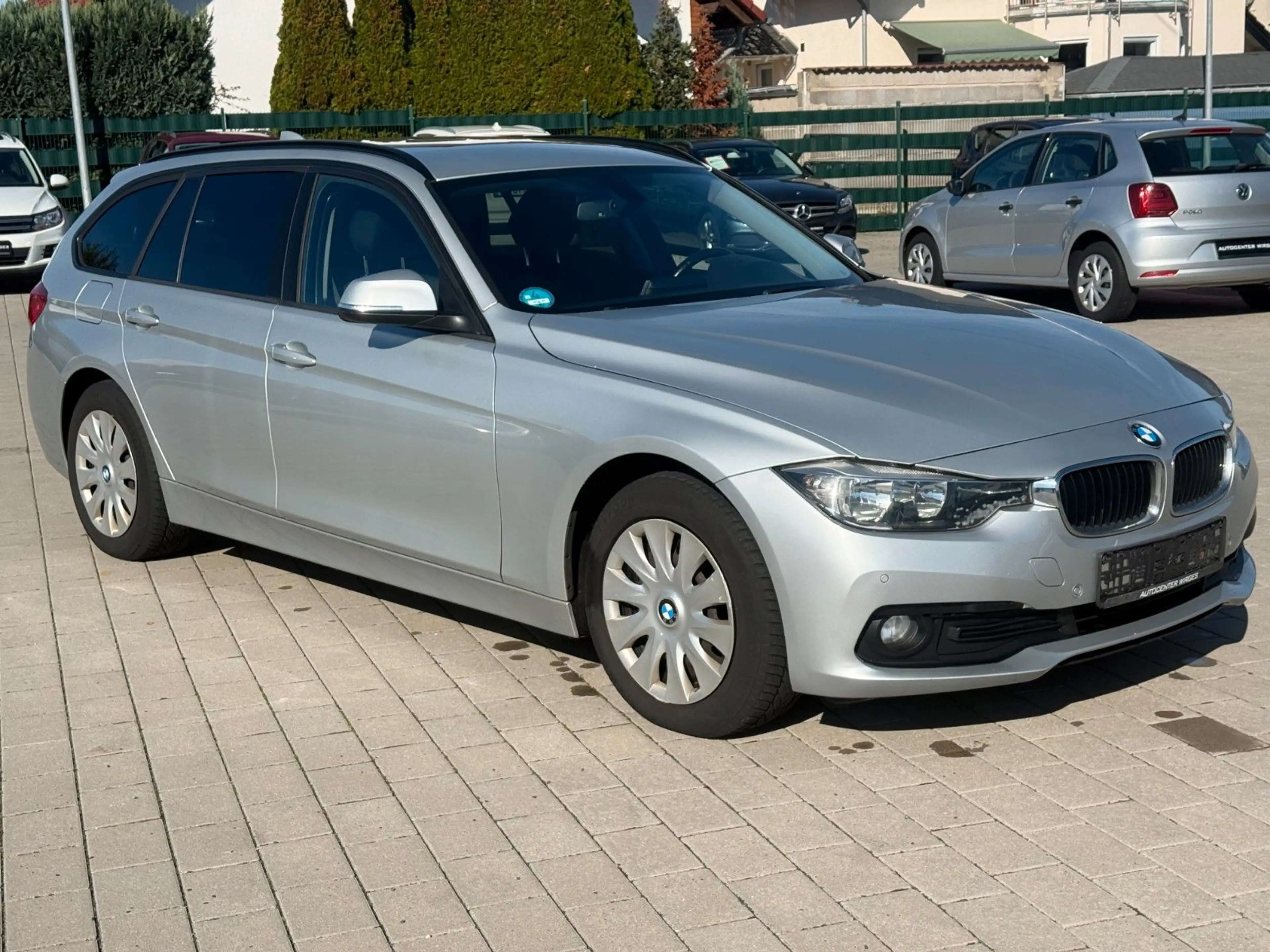 BMW 318 3 Touring 318 d* — photo 3