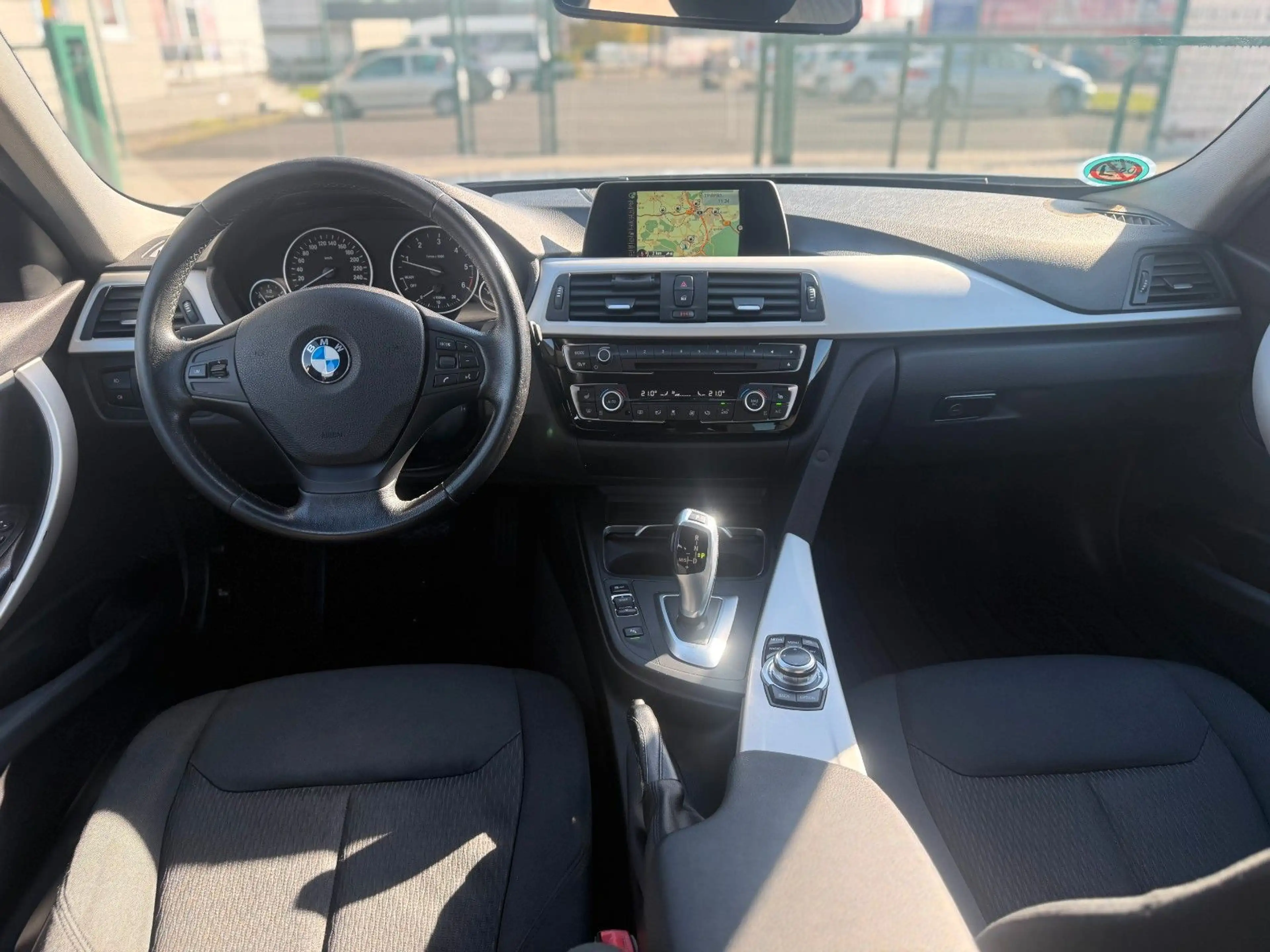 BMW 318 3 Touring 318 d* — photo 11