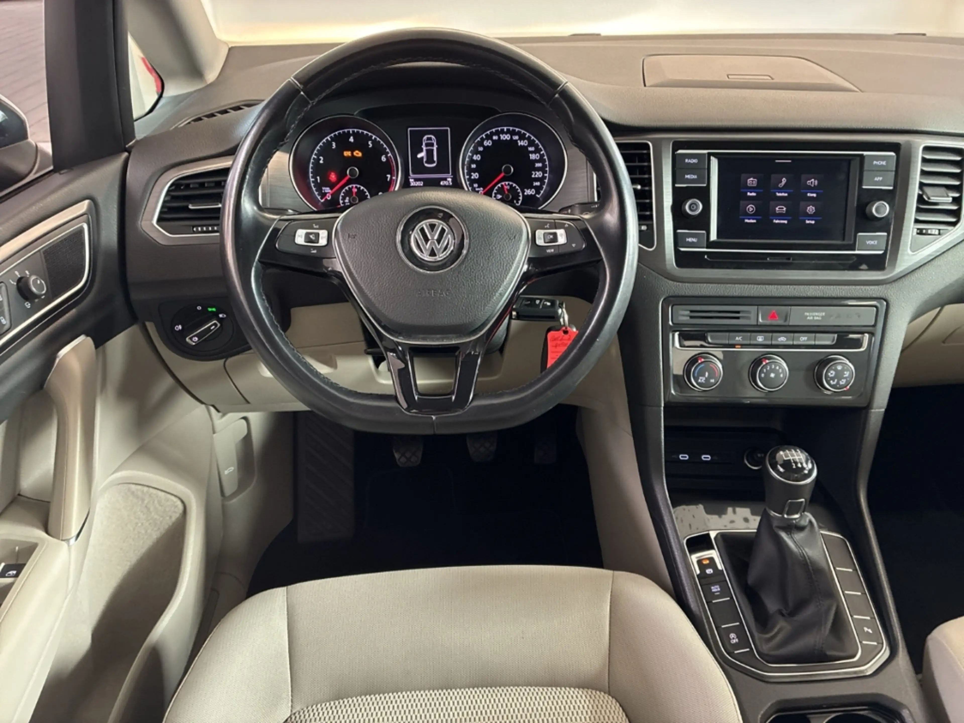 Volkswagen Golf Sportsvan VII 1.0 TSI Comfortline PDC Klima — photo 8