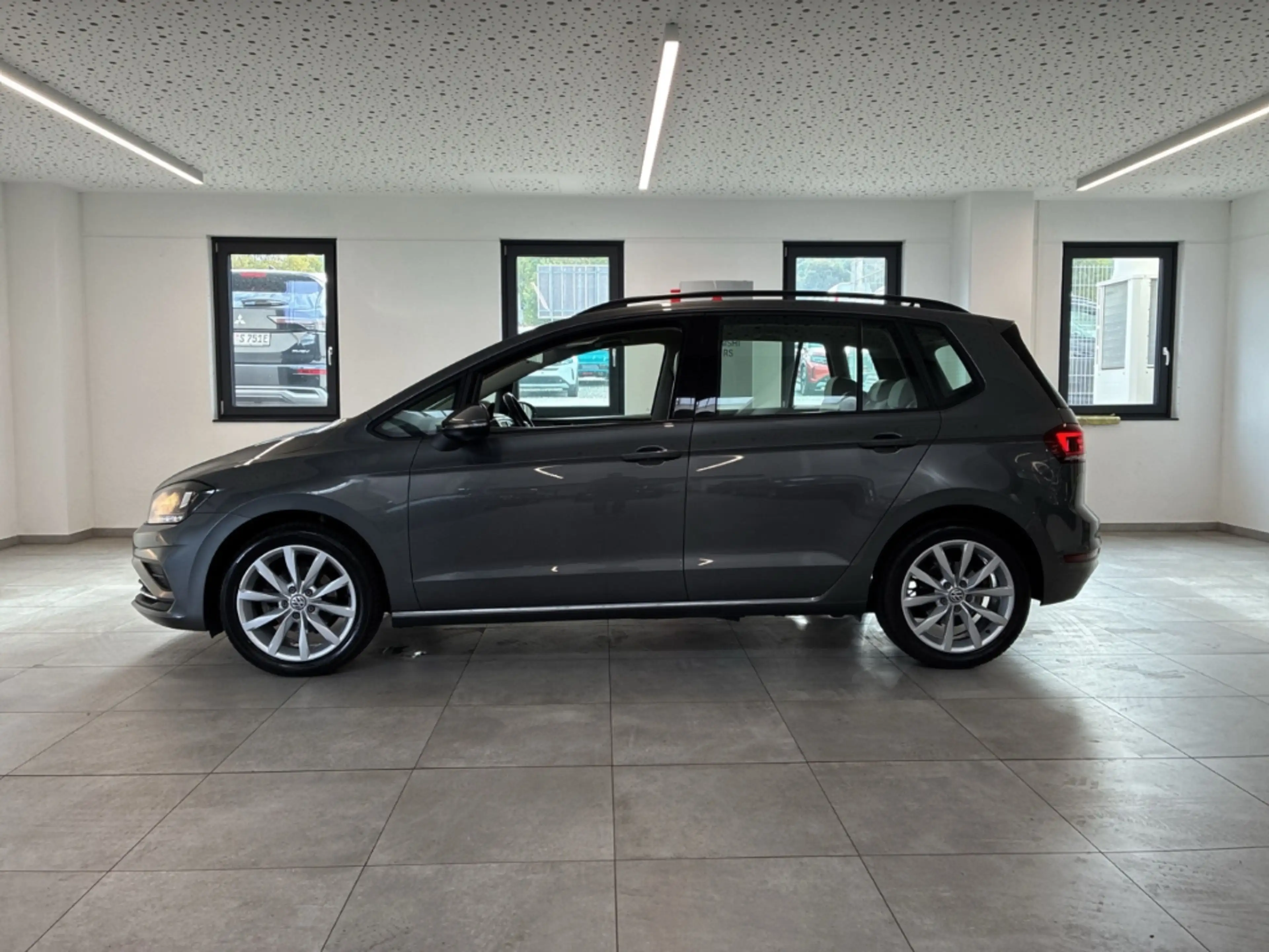 Volkswagen Golf Sportsvan VII 1.0 TSI Comfortline PDC Klima — photo 2