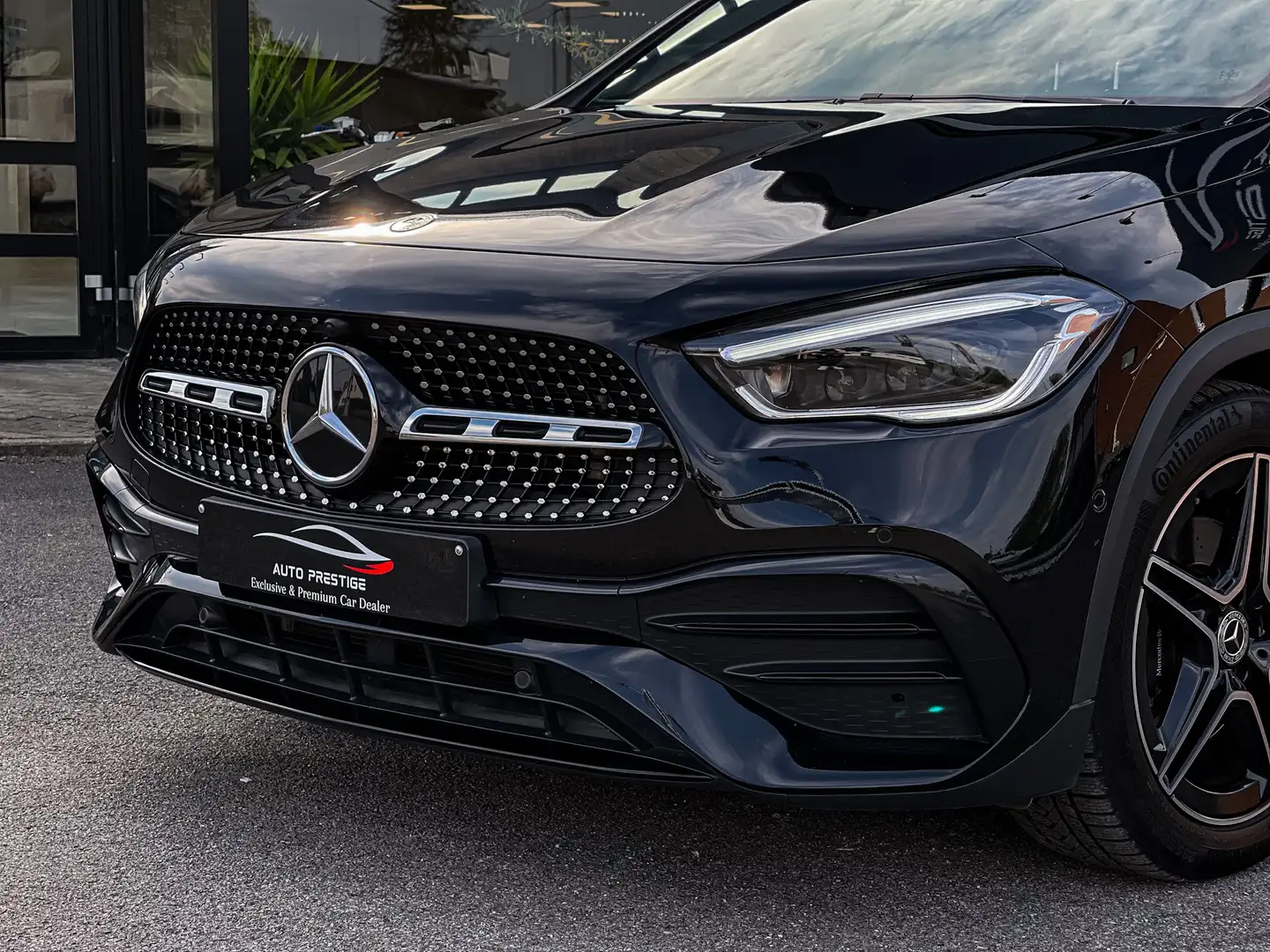 Mercedes-Benz GLA 200 d AMG Line Night Edition FULL OPTIONS *TVA / BTW* Black - 2