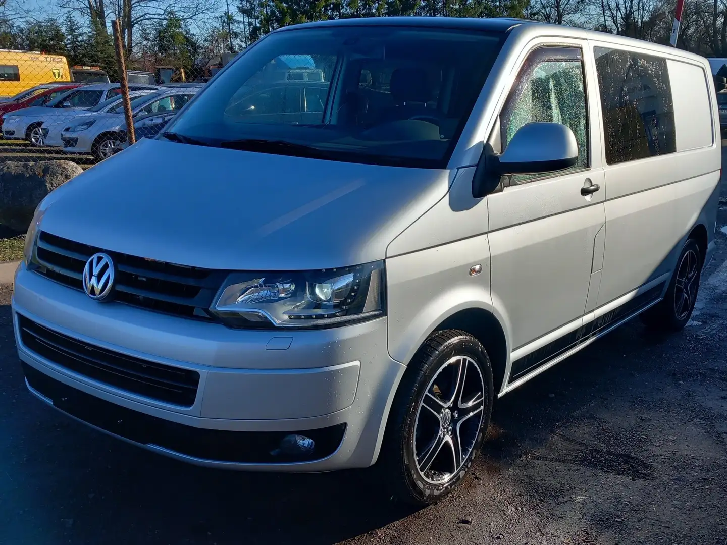 Volkswagen T5 Transporter TDI (BiTDI) 4MOTION DSG - 1