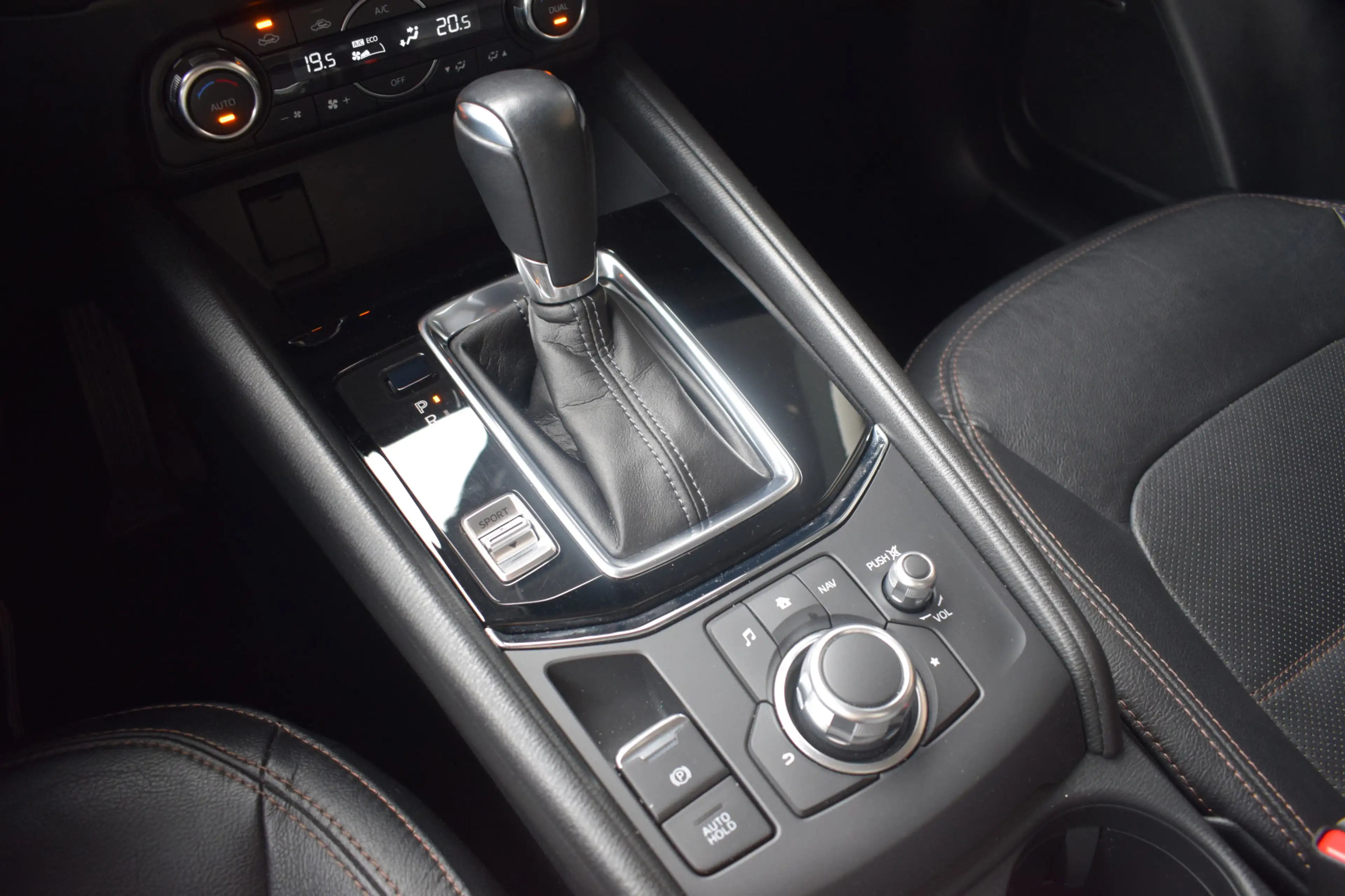 Mazda CX-5 2.0 SkyActiv-G 165 Skylease GT - Afneembare trekha — photo 24