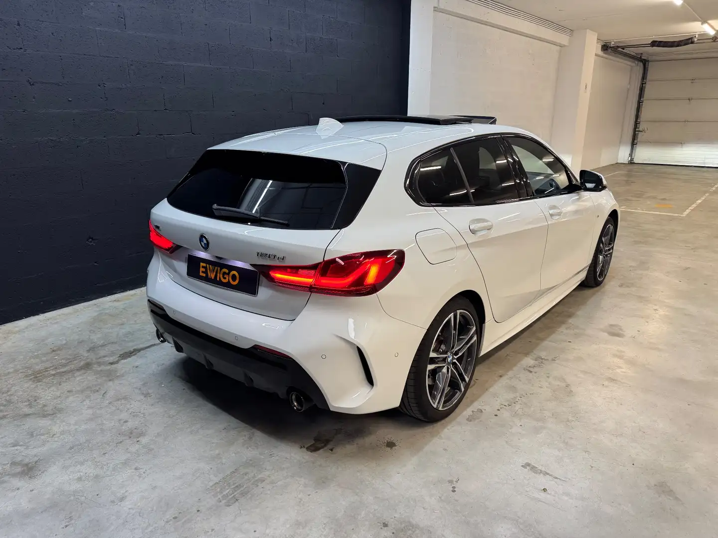 BMW 120D M SPORT XDRIVE CARPLAY/TOIT OUVRANT - 2