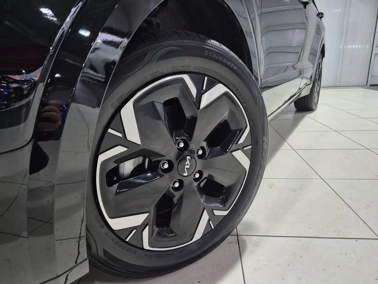 Kia e-Niro EV DynamicLine 64.8 kWh , achteruitrijcamera, Appl Noir - 2