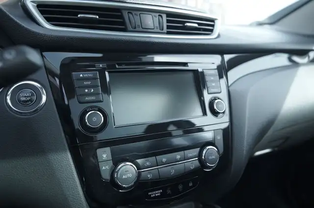 Nissan Qashqai view 9