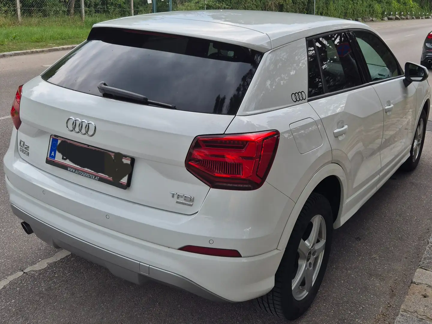 Audi Q2 Q2 1,0 TFSI Weiß - 2