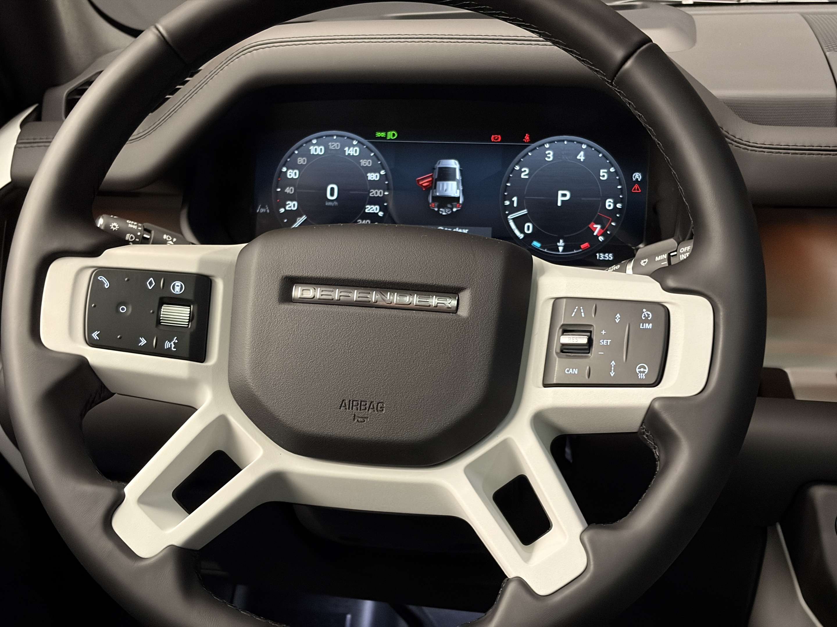 2026 Land Rover Defender X-Dynamic SE thumb 14