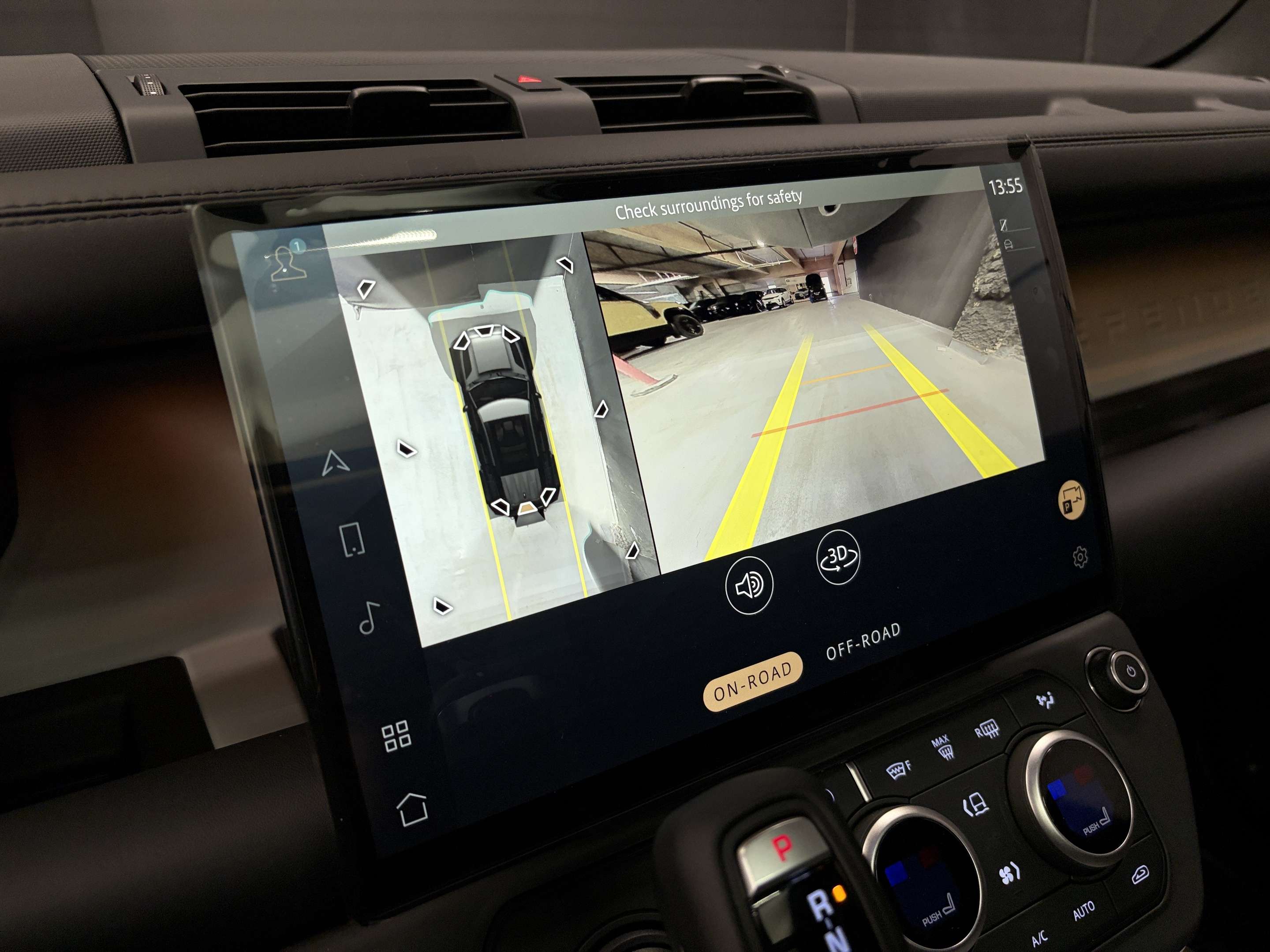 2026 Land Rover Defender X-Dynamic SE thumb 18