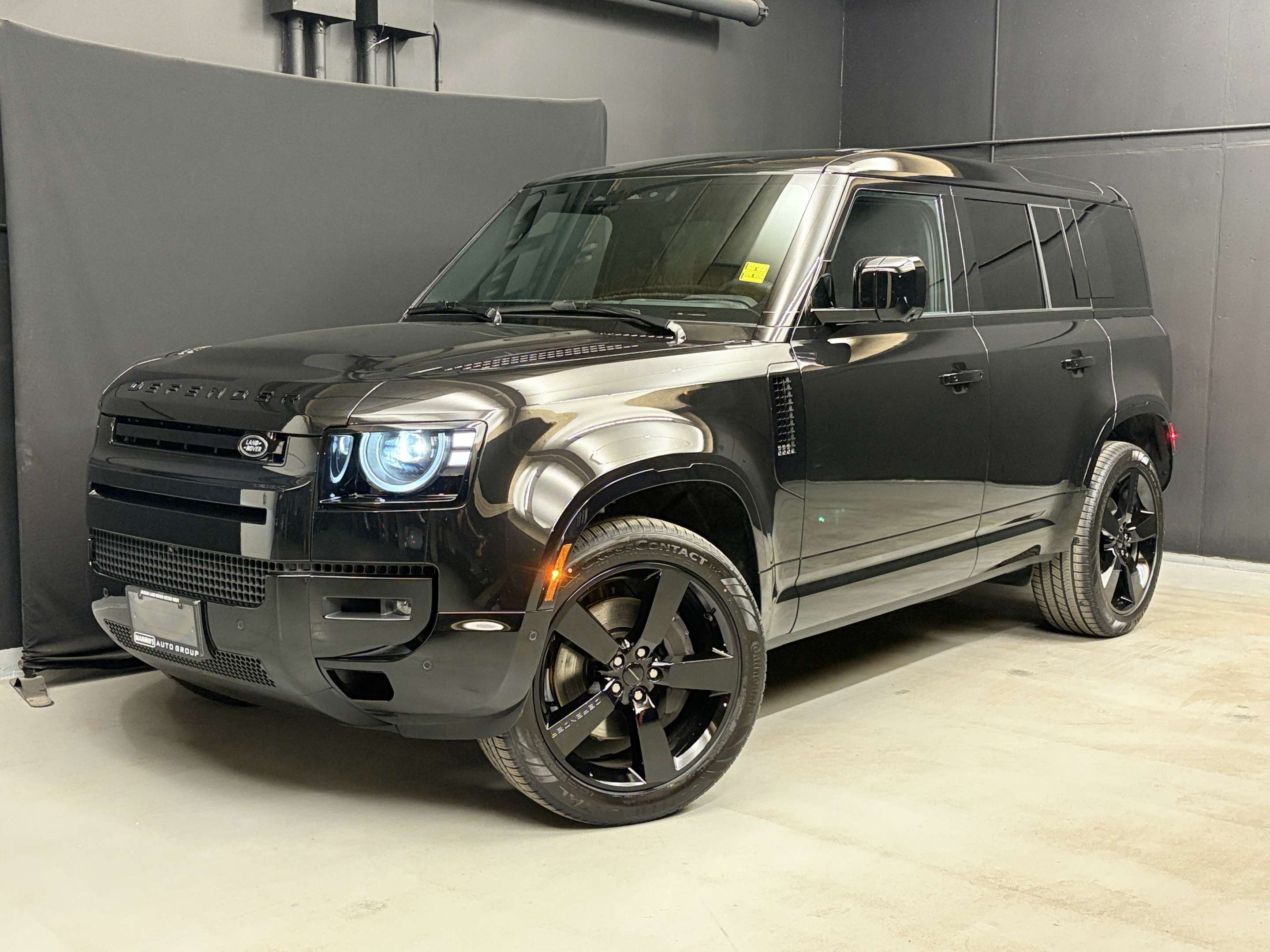 2026 Land Rover Defender X-Dynamic SE
