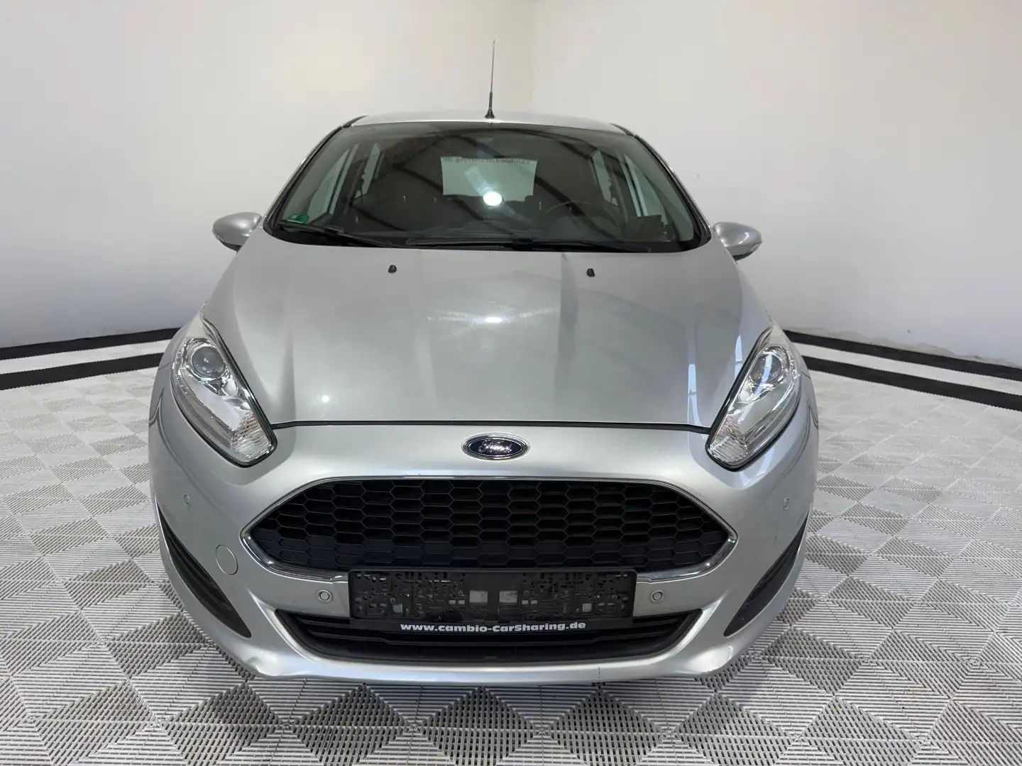 Ford Fiesta 1,0 59kW Trend°Klima°1 Hand°196 Grau - 2