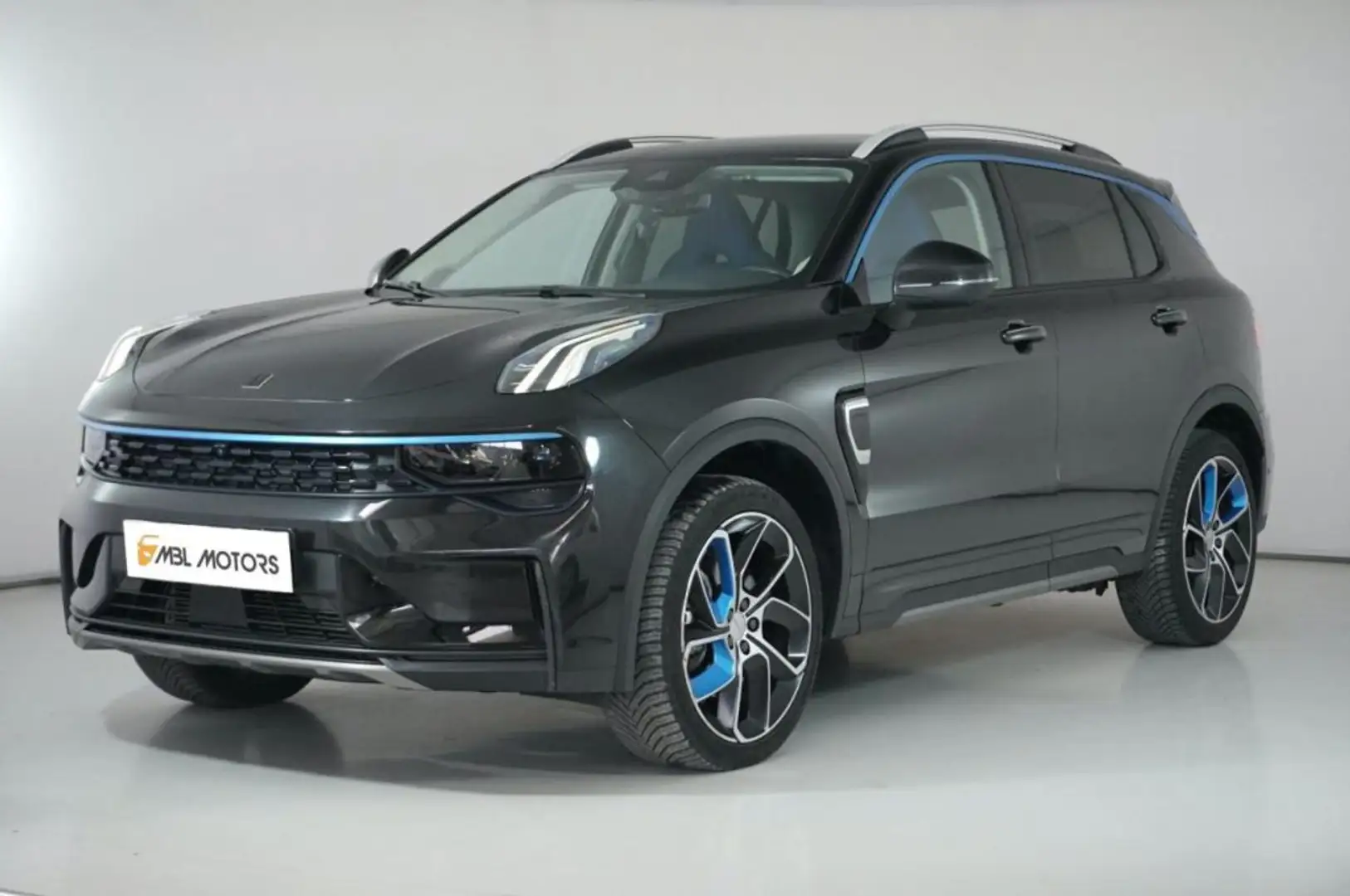 Lynk & Co 01 LYNK &amp; CO 01 PHEV 1.5 261CV Černá - 1