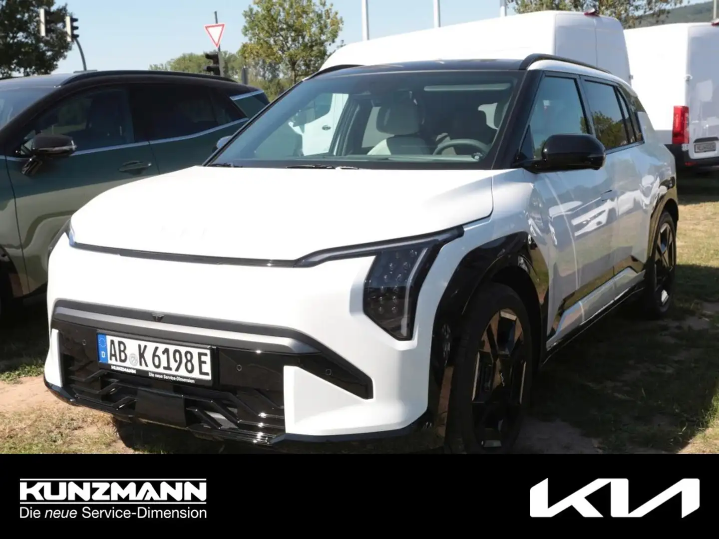 Kia EV3 81,4 kWh GT-Line Navi Panorama HeadUp 360° Blanc - 1