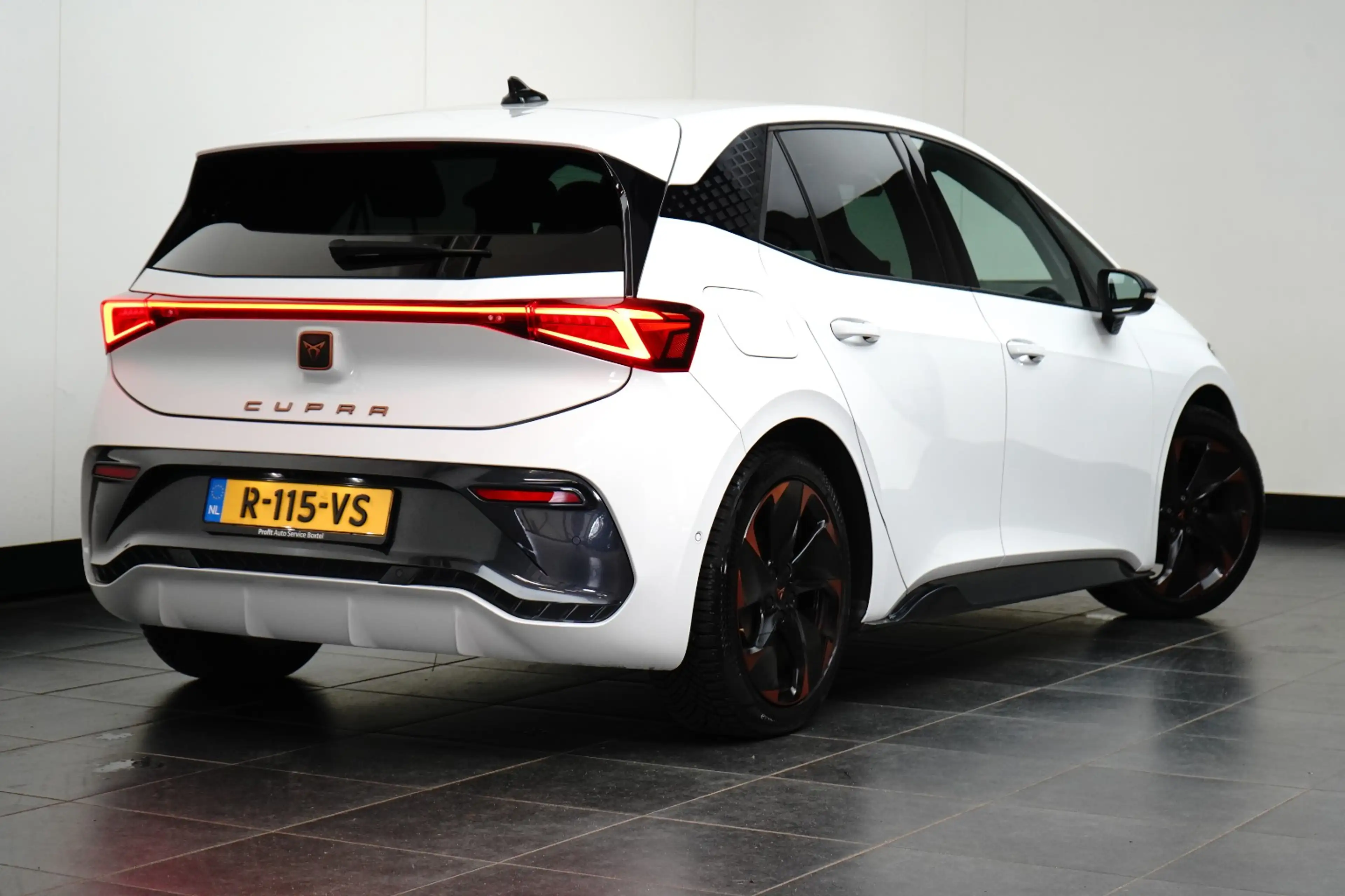 CUPRA Born Performance One 62 kWh l Camera l Stoel/Stuurverwa — photo 3