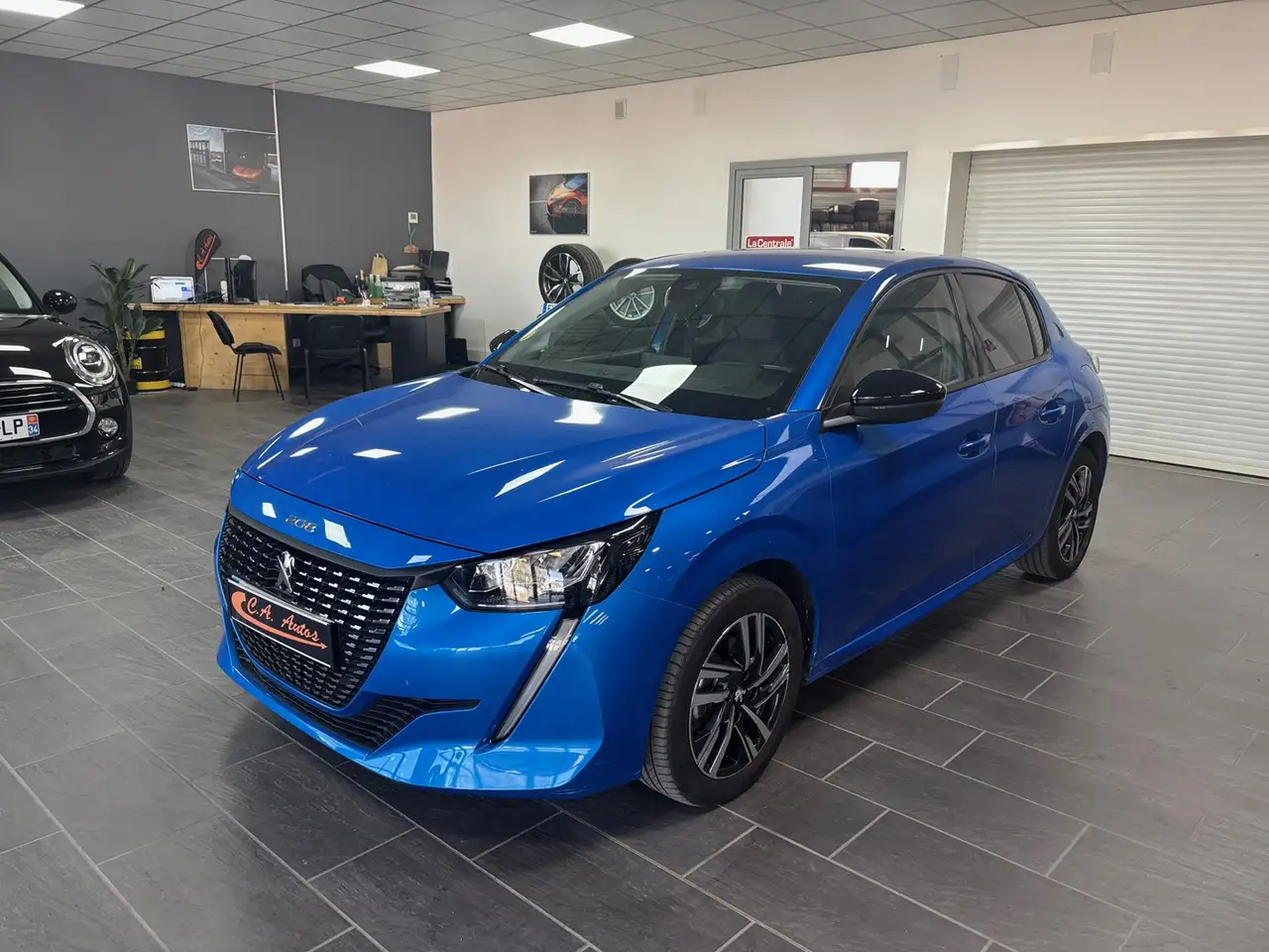 Peugeot 208 1.5 BLUEHDI 100CH S\\u0026S ALLURE PACK