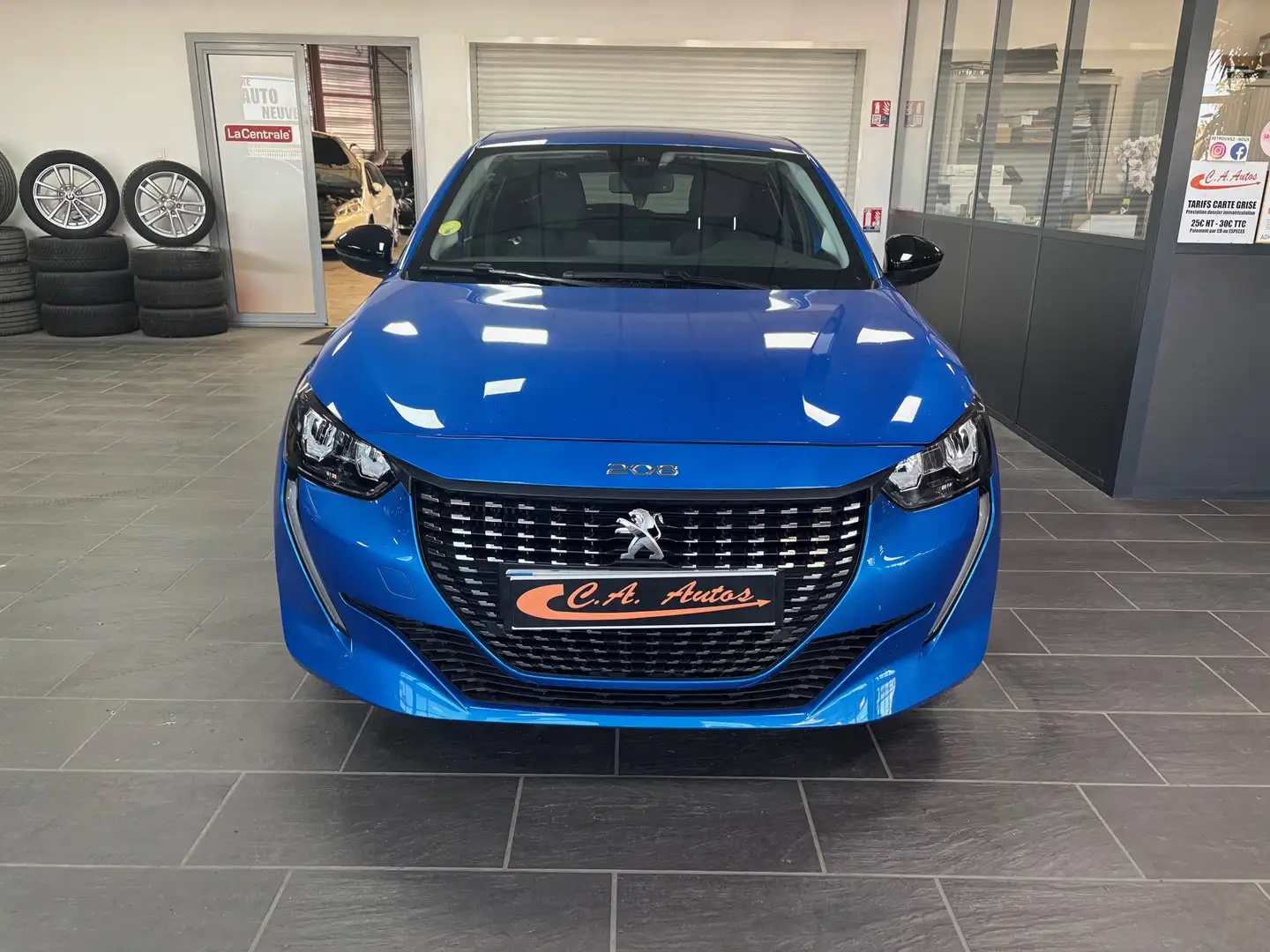 Peugeot 208 1.5 BLUEHDI 100CH S\u0026S ALLURE PACK Bleu - 2