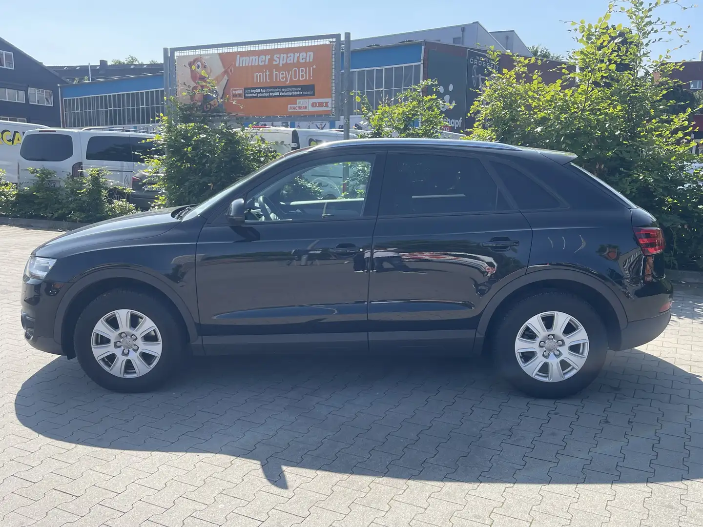 Audi Q3 2.0 TDI Schwarz - 2