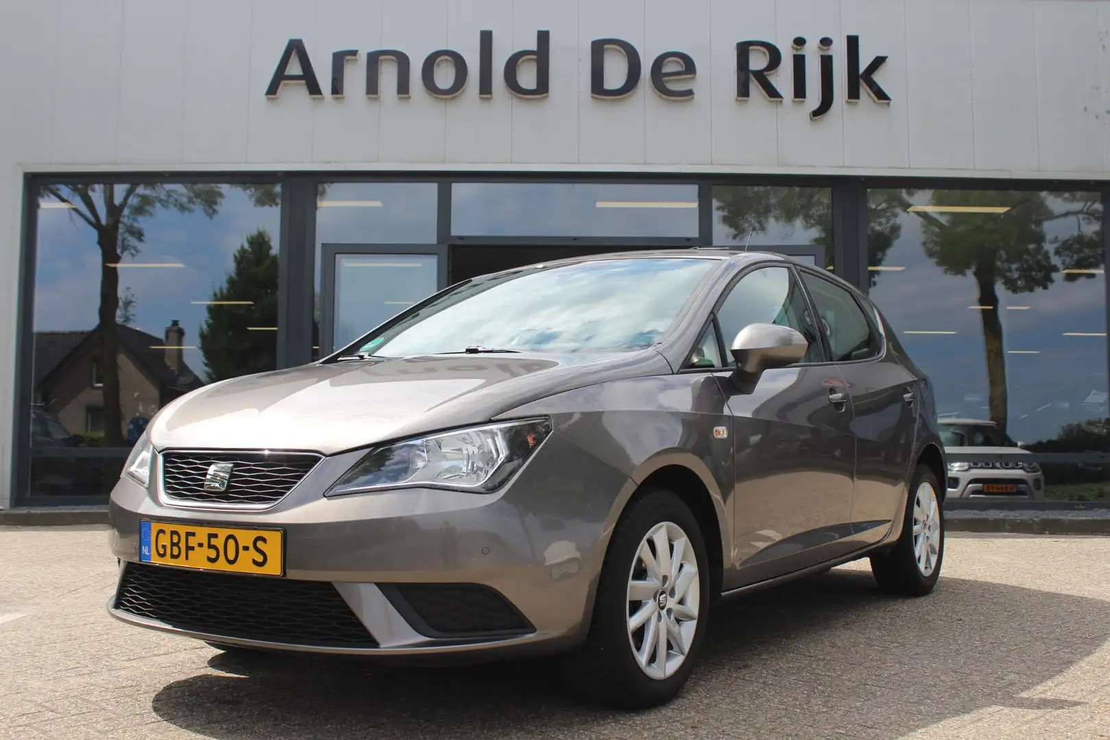 SEAT Ibiza 1.2 TSI Style Grijs - 1
