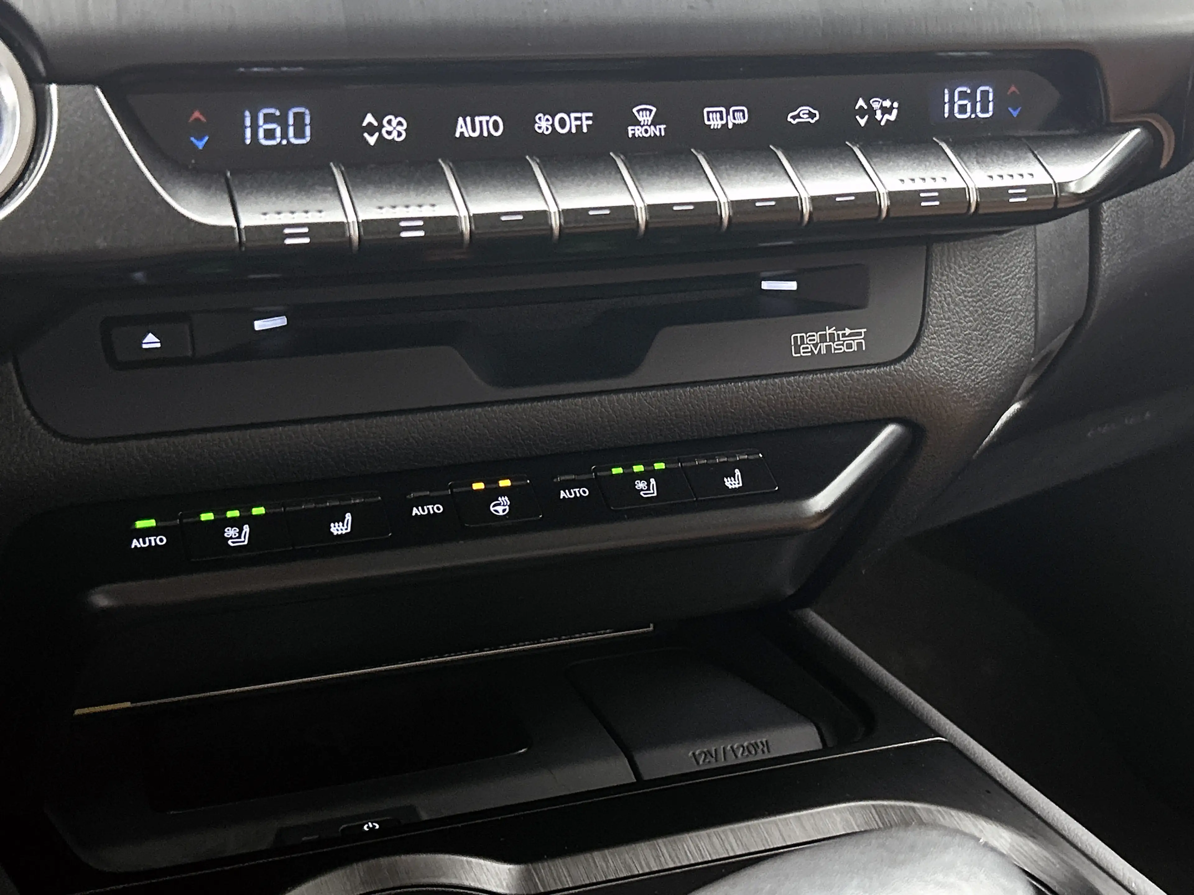Lexus UX 250h Executive Line + President Pack | Mark Levinson Pr — photo 14